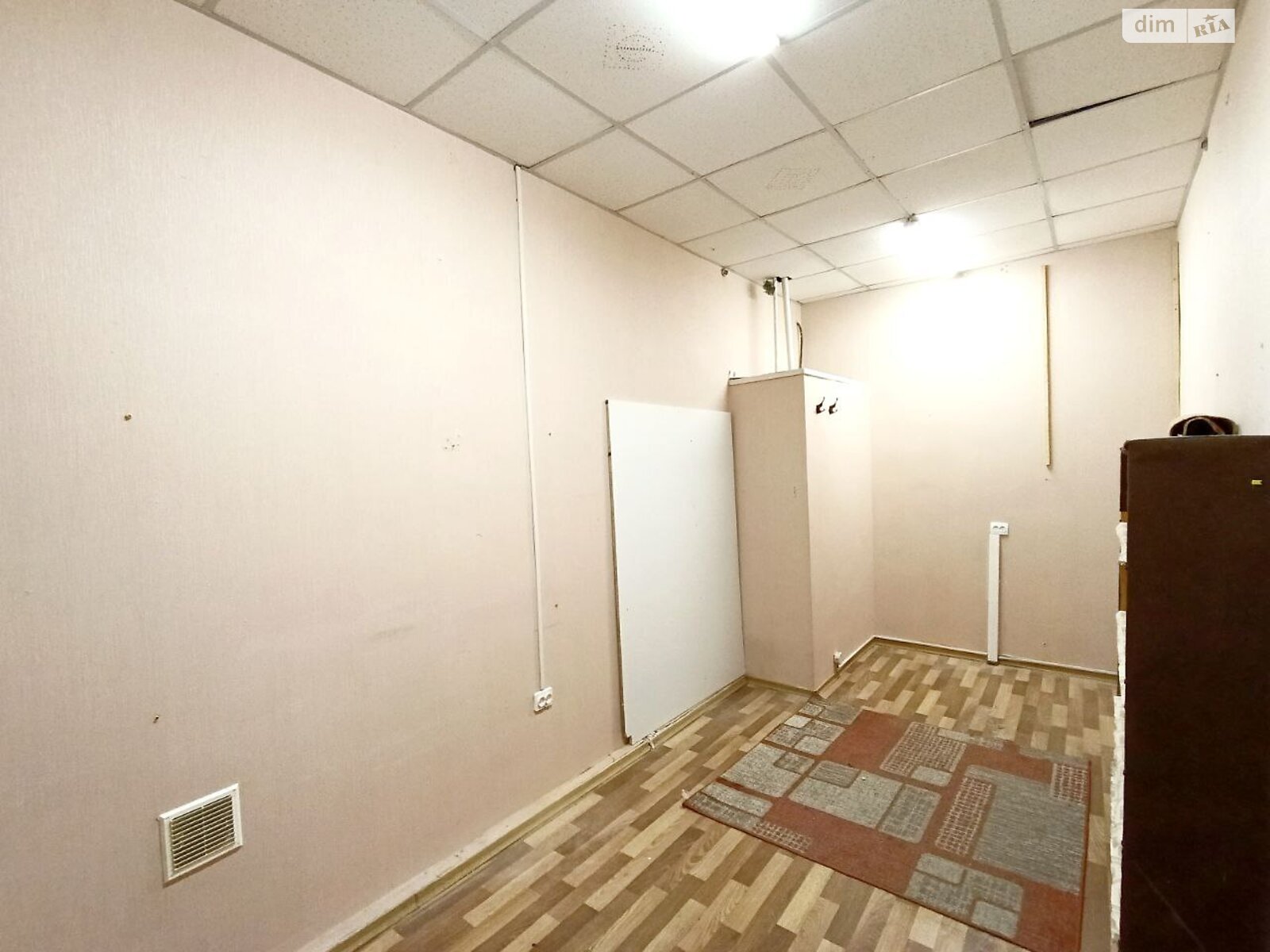 Специальное помещение в Хмельницком, сдам в аренду по Героев Майдана (Театральная) улица 10, район Центр, цена: 2 200 грн за объект фото 1