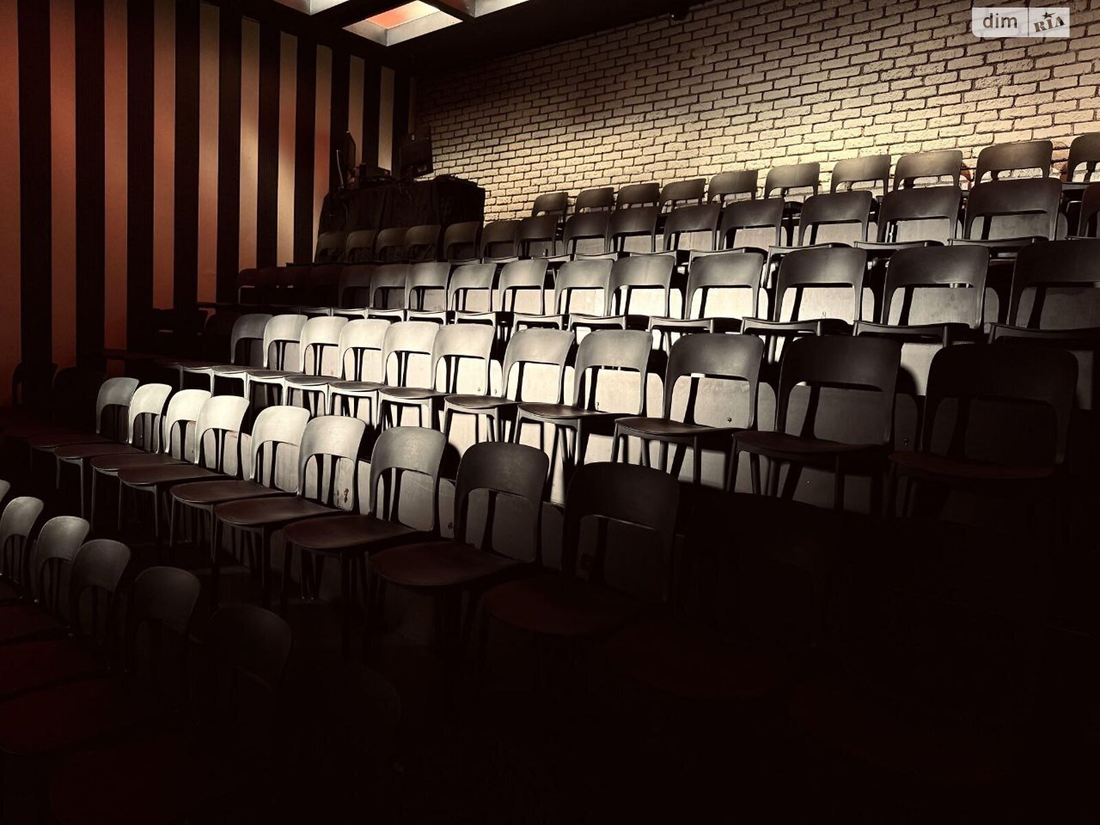 Специальное помещение в Киеве, сдам в аренду по Большая Васильковская улица 3, район Липки, цена: 2 000 грн за объект фото 1 Специальное помещение в Киеве, сдам в аренду по Большая Васильковская улица 3, район Липки, цена: 2 000 грн за объект фото 1