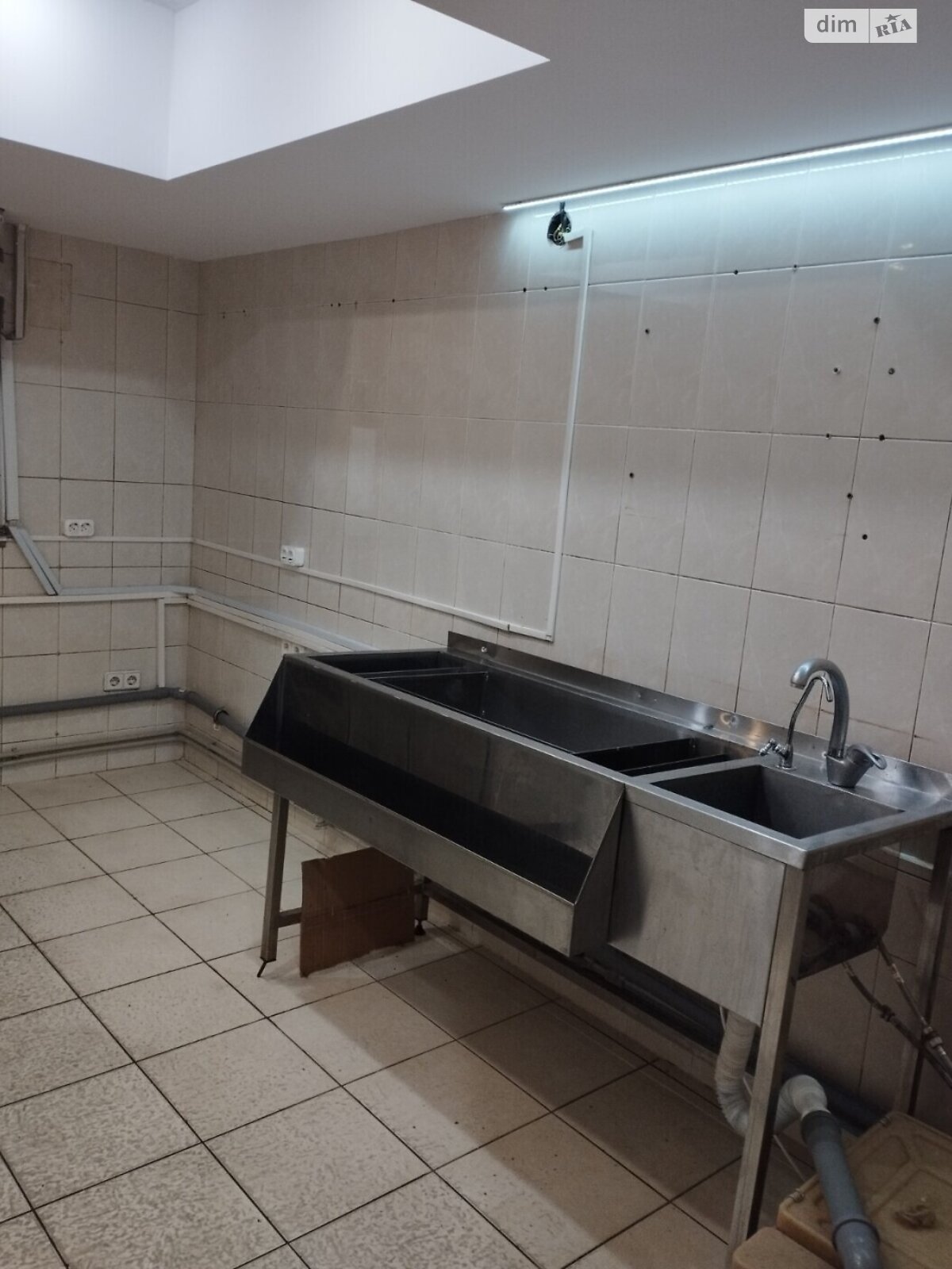 Спеціальне приміщення в Києві, здам в оренду по Шота Руставелі вулиця 15, район Печерський, ціна: 68 000 грн за об’єкт фото 1 Спеціальне приміщення в Києві, здам в оренду по Шота Руставелі вулиця 15, район Печерський, ціна: 68 000 грн за об’єкт фото 1