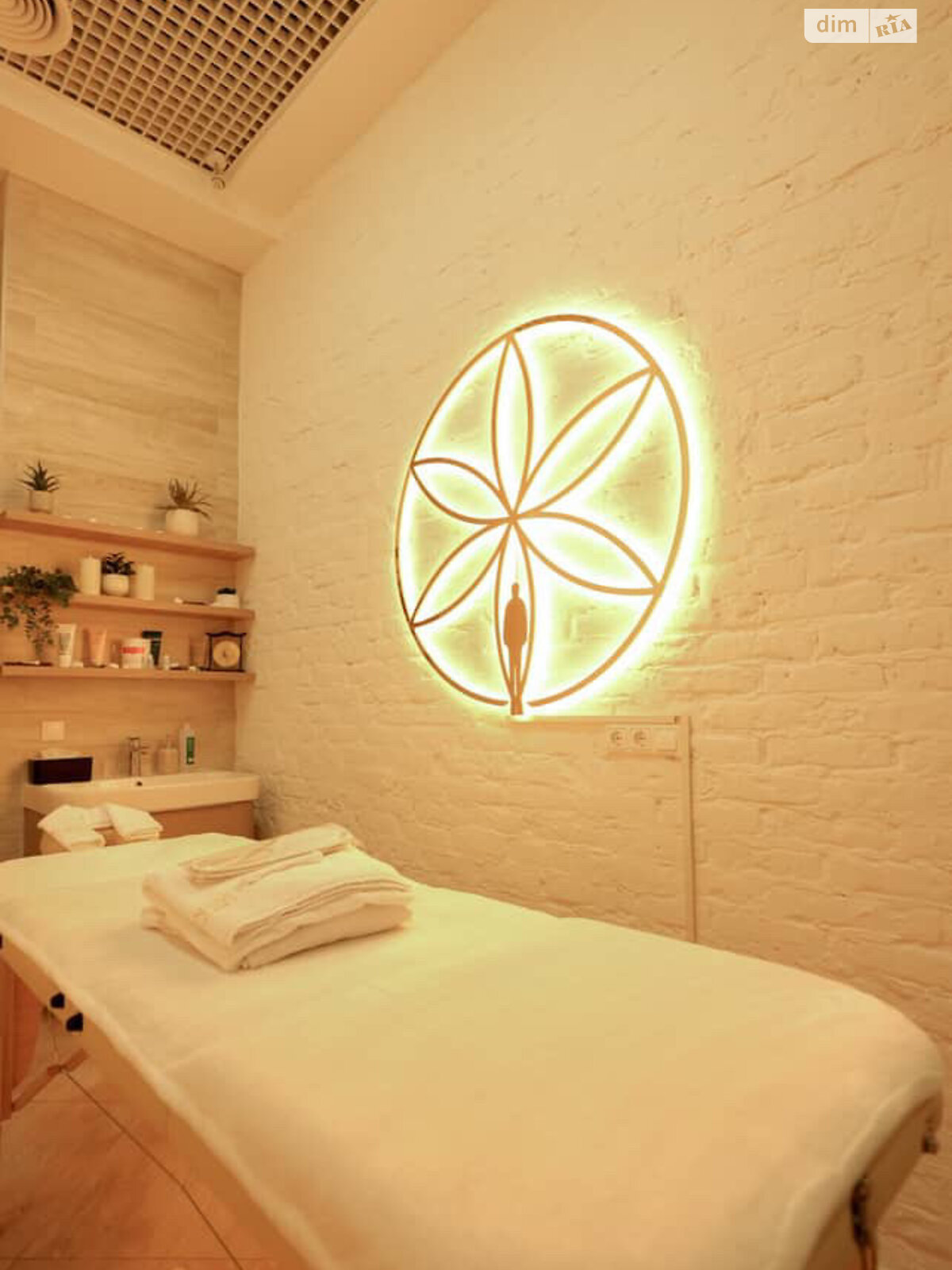 Спеціальне приміщення в Києві, здам в оренду по Коновальця Євгена вулиця 44А, район Саперне Поле, ціна: 22 000 грн за об’єкт фото 1 Спеціальне приміщення в Києві, здам в оренду по Коновальця Євгена вулиця 44А, район Саперне Поле, ціна: 22 000 грн за об’єкт фото 1