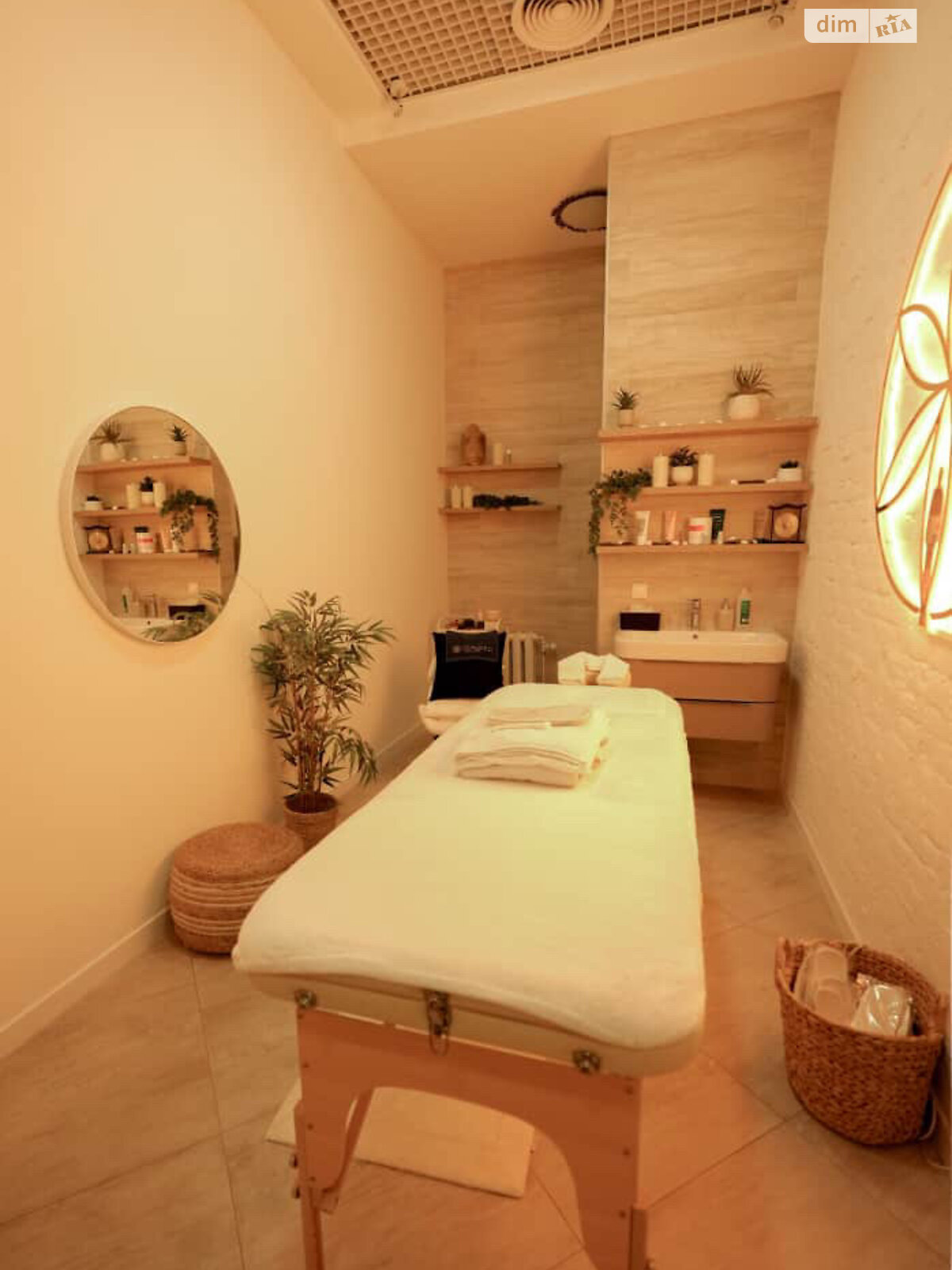 Спеціальне приміщення в Києві, здам в оренду по Коновальця Євгена вулиця 44А, район Саперне Поле, ціна: 22 000 грн за об’єкт фото 1 Спеціальне приміщення в Києві, здам в оренду по Коновальця Євгена вулиця 44А, район Саперне Поле, ціна: 22 000 грн за об’єкт фото 1