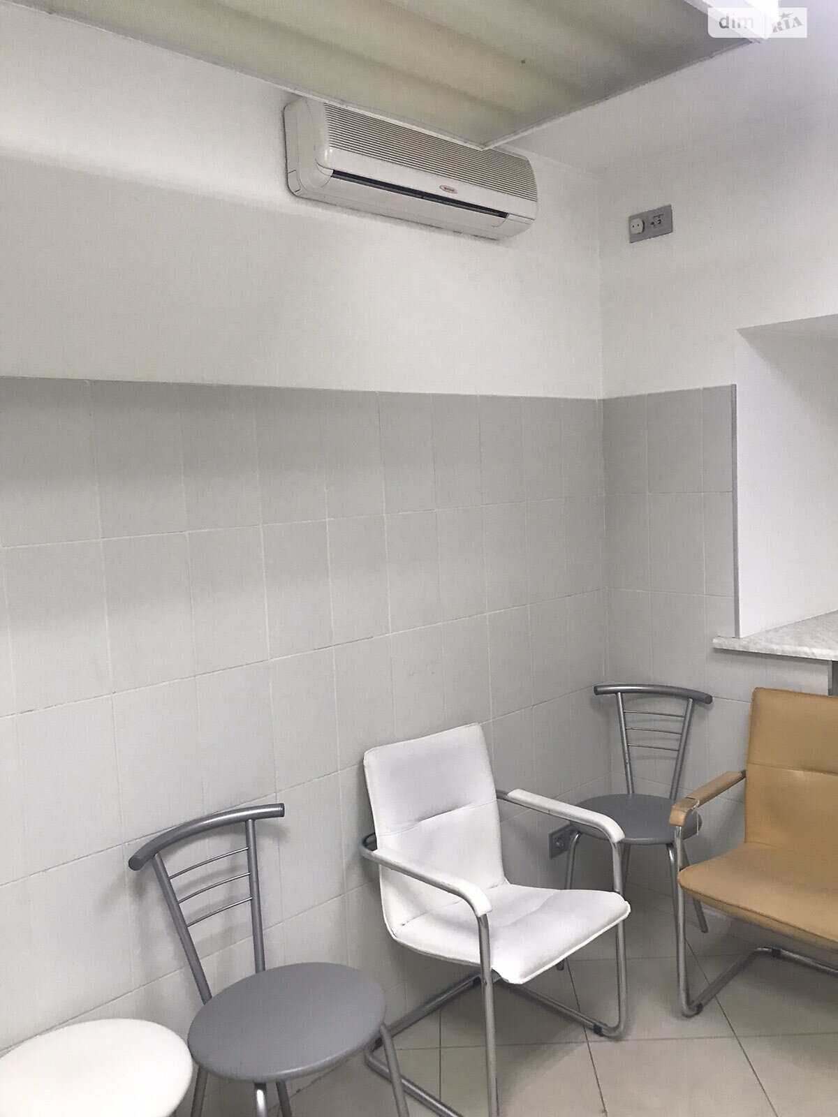 Специальное помещение в Киеве, сдам в аренду по Олеся Гончара улица 45А, район Центр, цена: 83 400 грн за объект фото 1 Специальное помещение в Киеве, сдам в аренду по Олеся Гончара улица 45А, район Центр, цена: 83 400 грн за объект фото 1