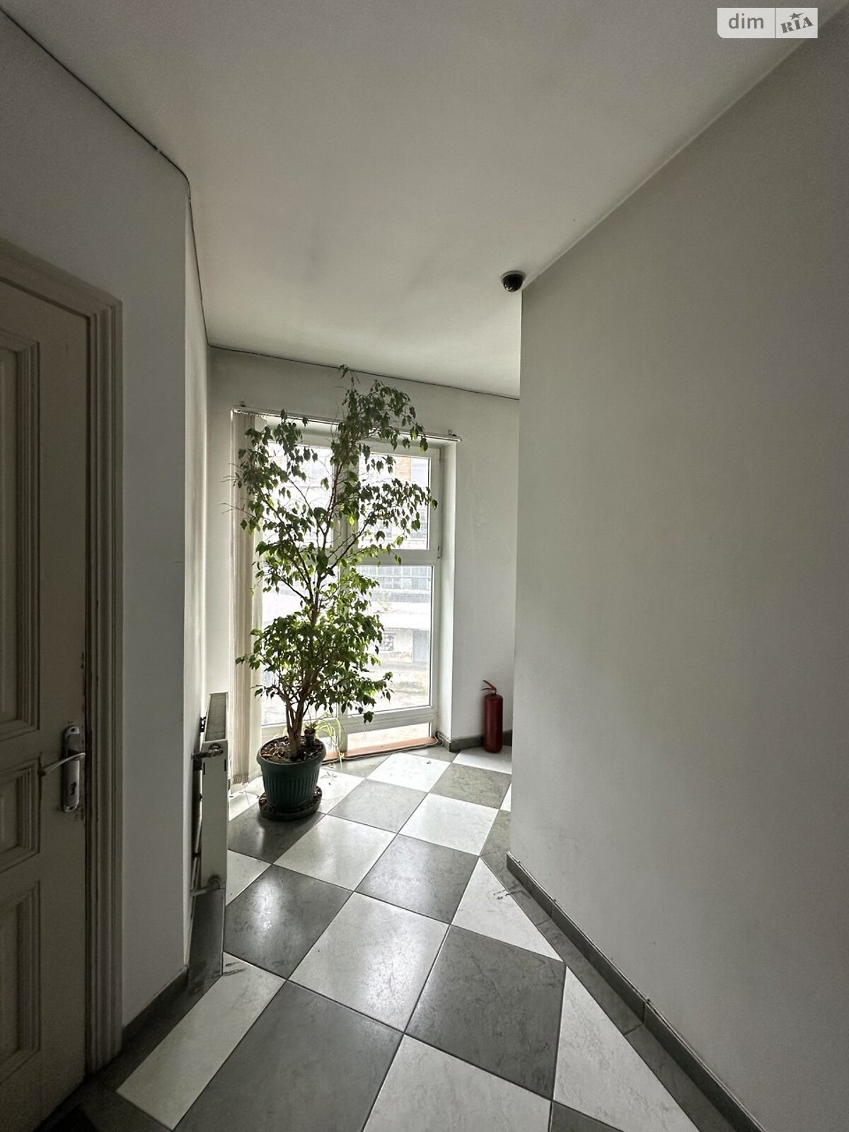 Специальное помещение в Львове, сдам в аренду по Железнодорожная улица, район Привокзальная, цена: 40 800 грн за объект фото 1 Специальное помещение в Львове, сдам в аренду по Железнодорожная улица, район Привокзальная, цена: 40 800 грн за объект фото 1