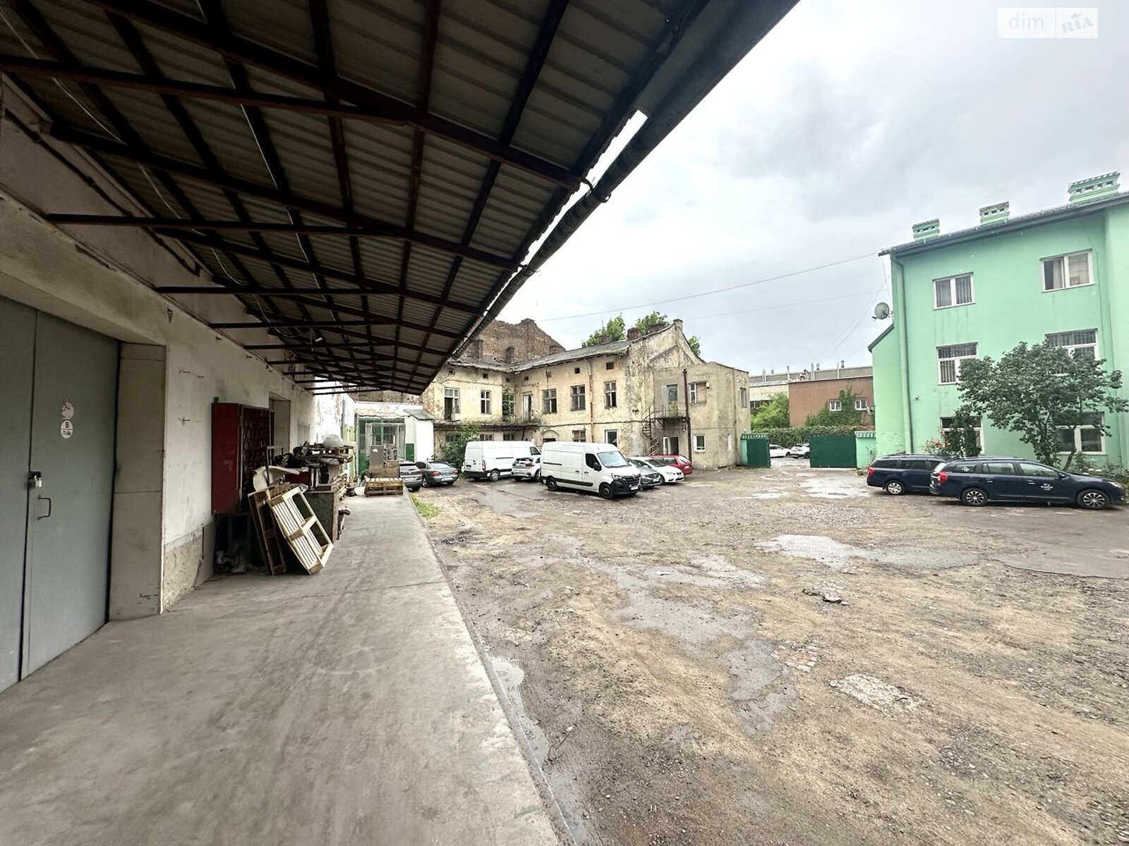 Специальное помещение в Львове, сдам в аренду по Железнодорожная улица, район Привокзальная, цена: 40 800 грн за объект фото 1 Специальное помещение в Львове, сдам в аренду по Железнодорожная улица, район Привокзальная, цена: 40 800 грн за объект фото 1