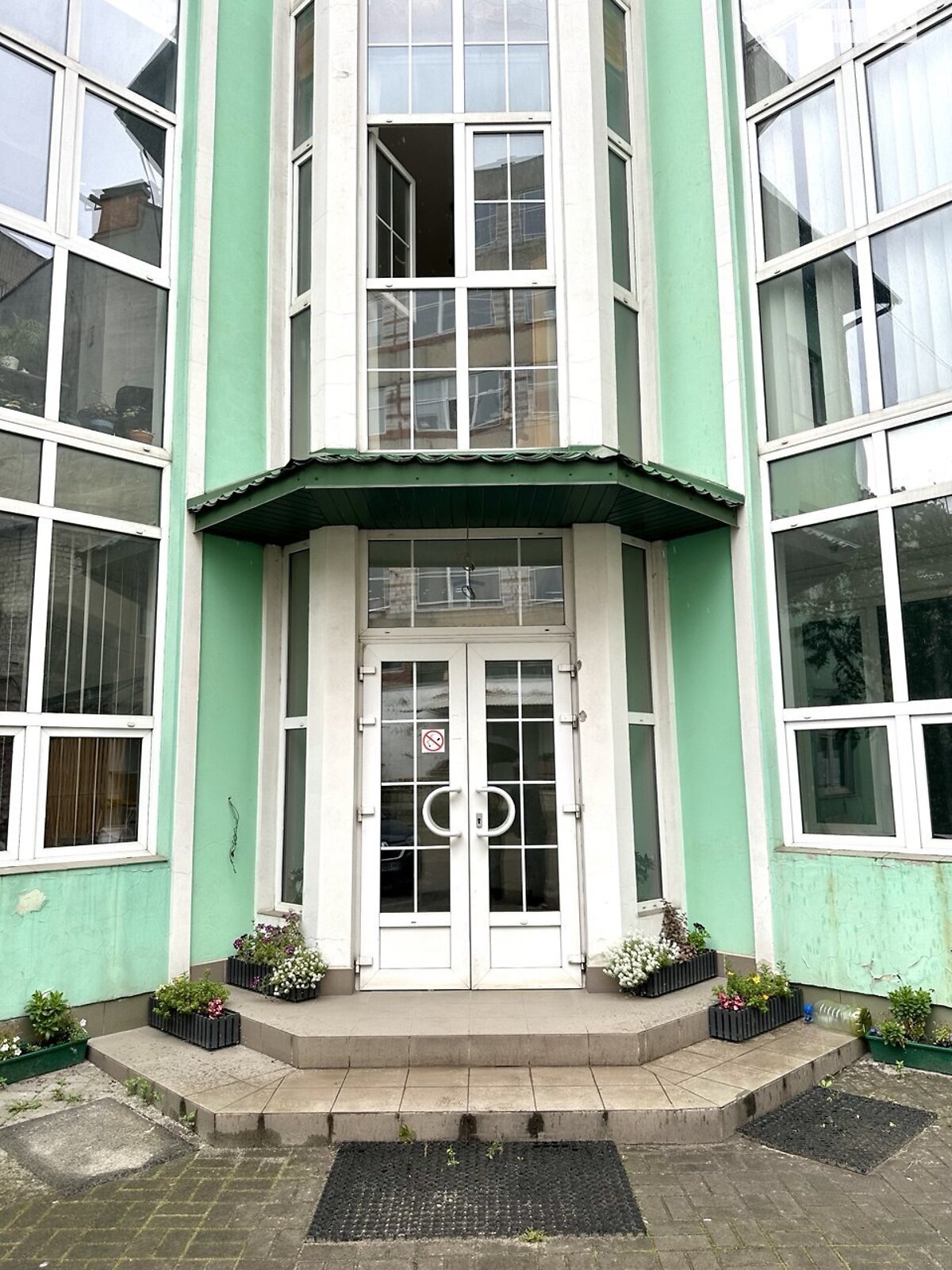 Специальное помещение в Львове, сдам в аренду по Железнодорожная улица, район Привокзальная, цена: 40 800 грн за объект фото 1 Специальное помещение в Львове, сдам в аренду по Железнодорожная улица, район Привокзальная, цена: 40 800 грн за объект фото 1