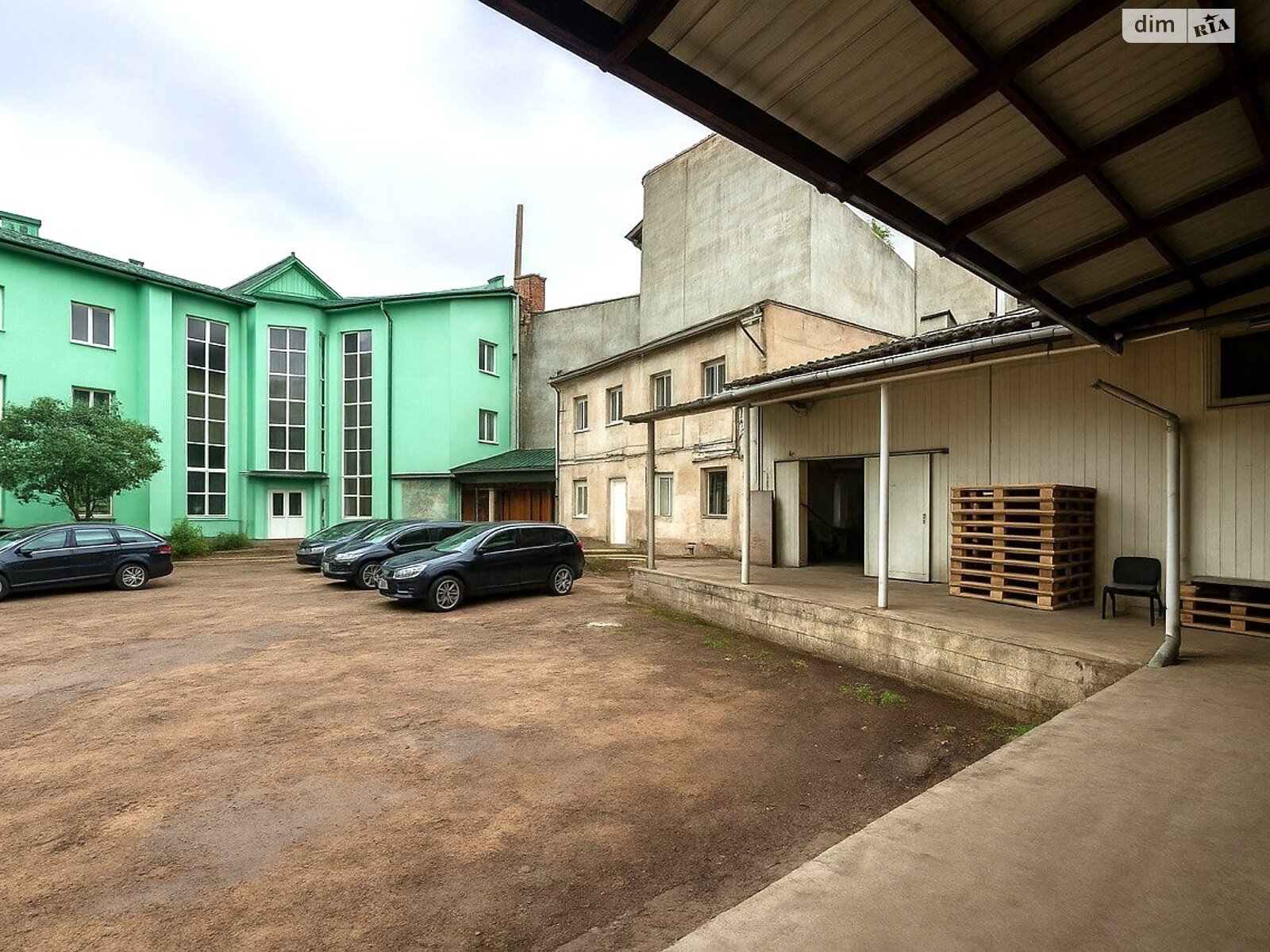 Специальное помещение в Львове, сдам в аренду по Железнодорожная улица, район Привокзальная, цена: 40 800 грн за объект фото 1 Специальное помещение в Львове, сдам в аренду по Железнодорожная улица, район Привокзальная, цена: 40 800 грн за объект фото 1