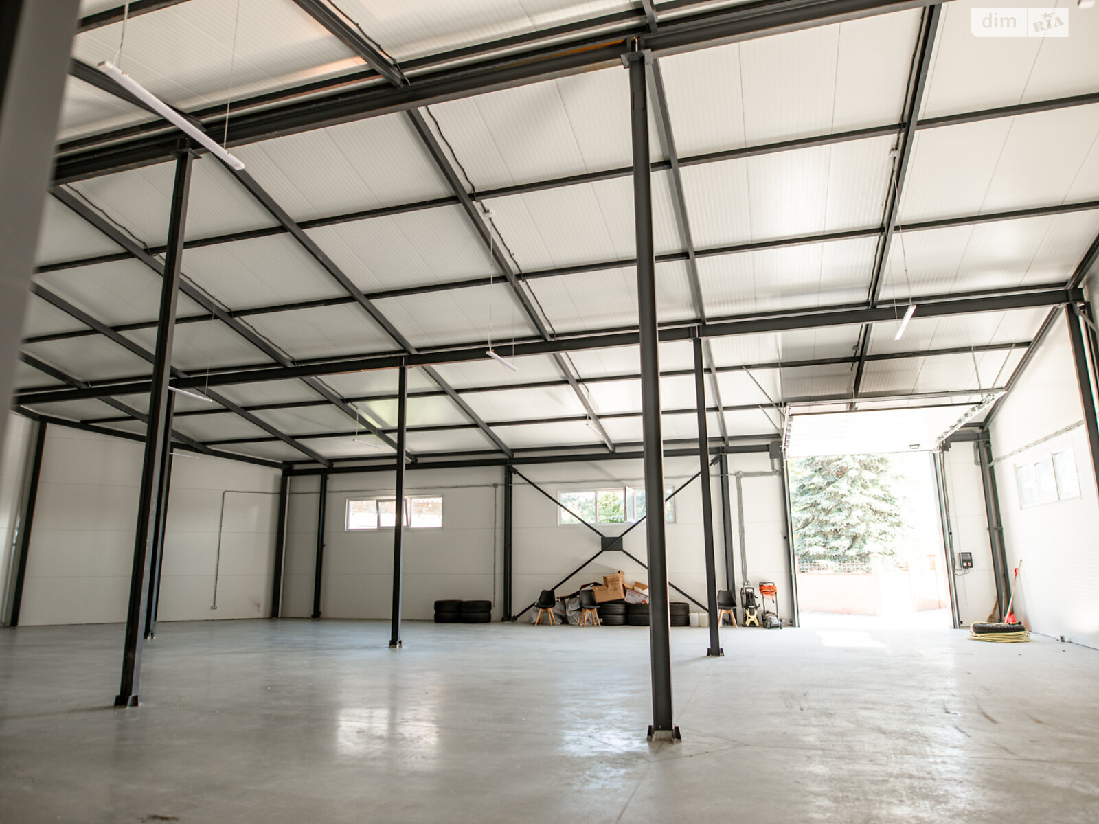 Специальное помещение в Львове, сдам в аренду по Чикаленко улица, район Рясное, цена: 126 750 грн за объект фото 1 Специальное помещение в Львове, сдам в аренду по Чикаленко улица, район Рясное, цена: 126 750 грн за объект фото 1