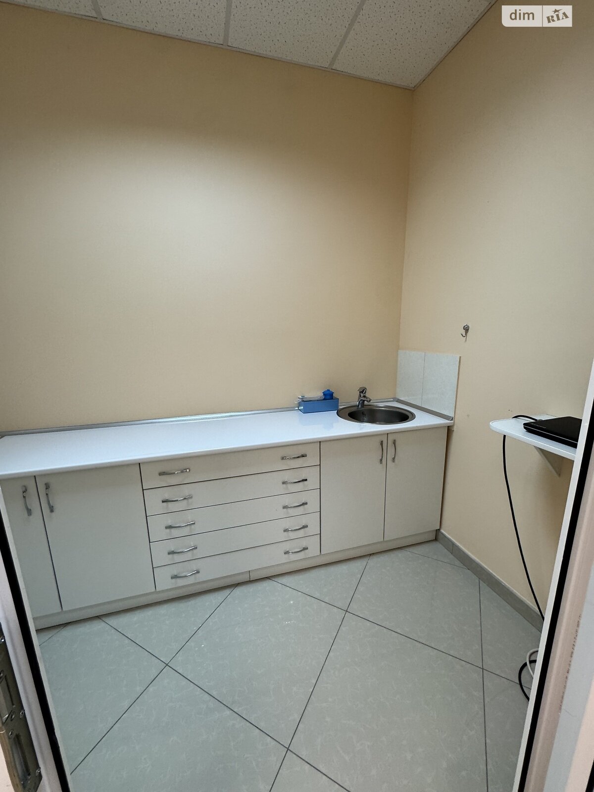 Специальное помещение в Тернополе, сдам в аренду по Евгения Коновальца улица 21, район Канада, цена: 33 720 грн за объект фото 1 Специальное помещение в Тернополе, сдам в аренду по Евгения Коновальца улица 21, район Канада, цена: 33 720 грн за объект фото 1