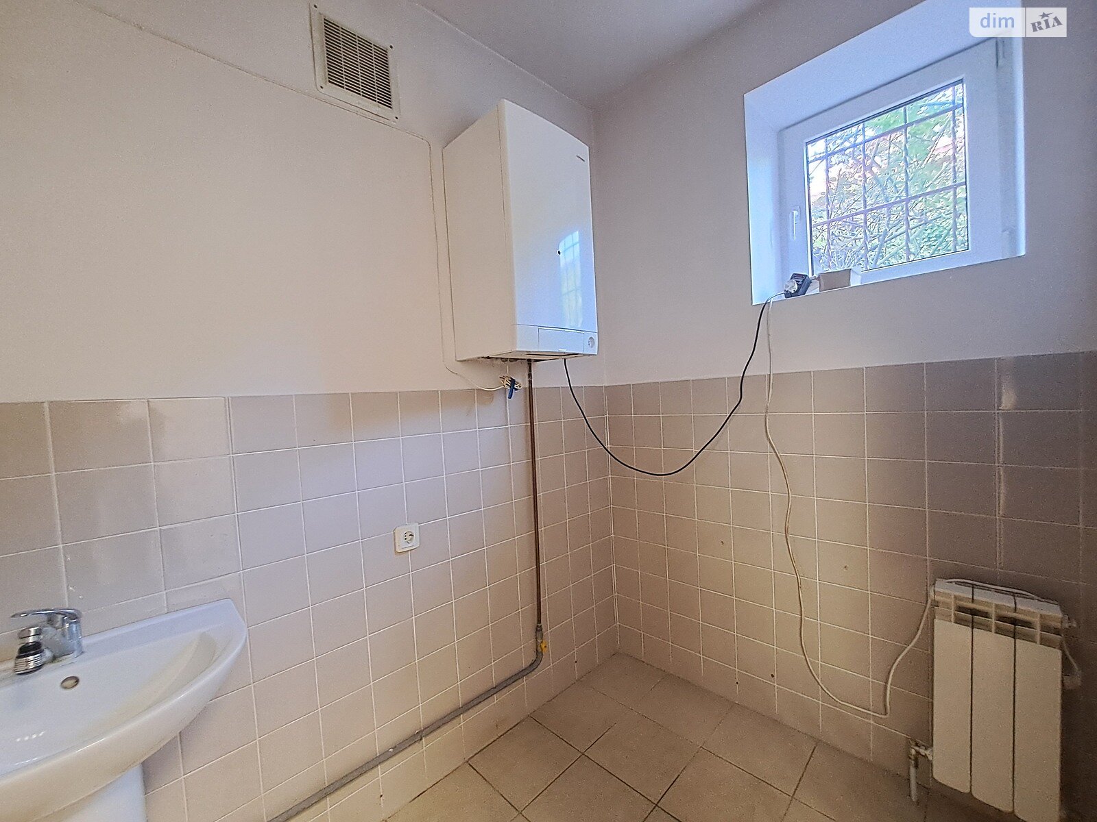 Специальное помещение в Тернополе, сдам в аренду по Билецкая улица, район Центр, цена: 18 000 грн за объект фото 1 Специальное помещение в Тернополе, сдам в аренду по Билецкая улица, район Центр, цена: 18 000 грн за объект фото 1