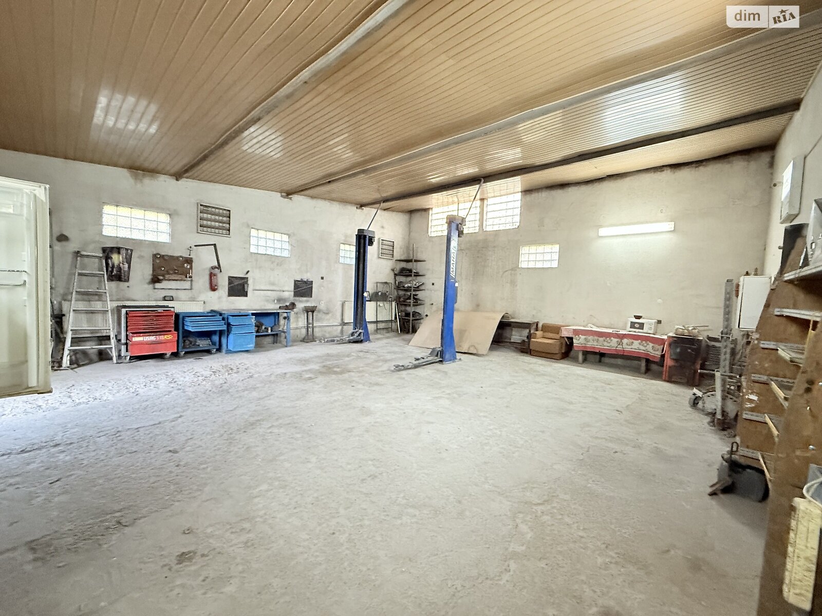 Специальное помещение в Ужгороде, сдам в аренду по Трудовая улица, район Табла-3, цена: 21 075 грн за объект фото 1