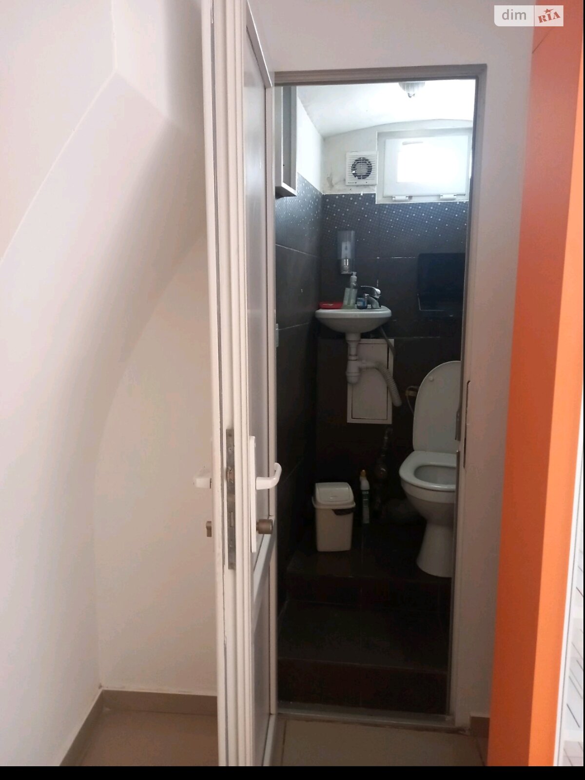 Спеціальне приміщення в Ужгороді, здам в оренду по Корзо вулиця 4, район Центр, ціна: 25 320 грн за об’єкт фото 1