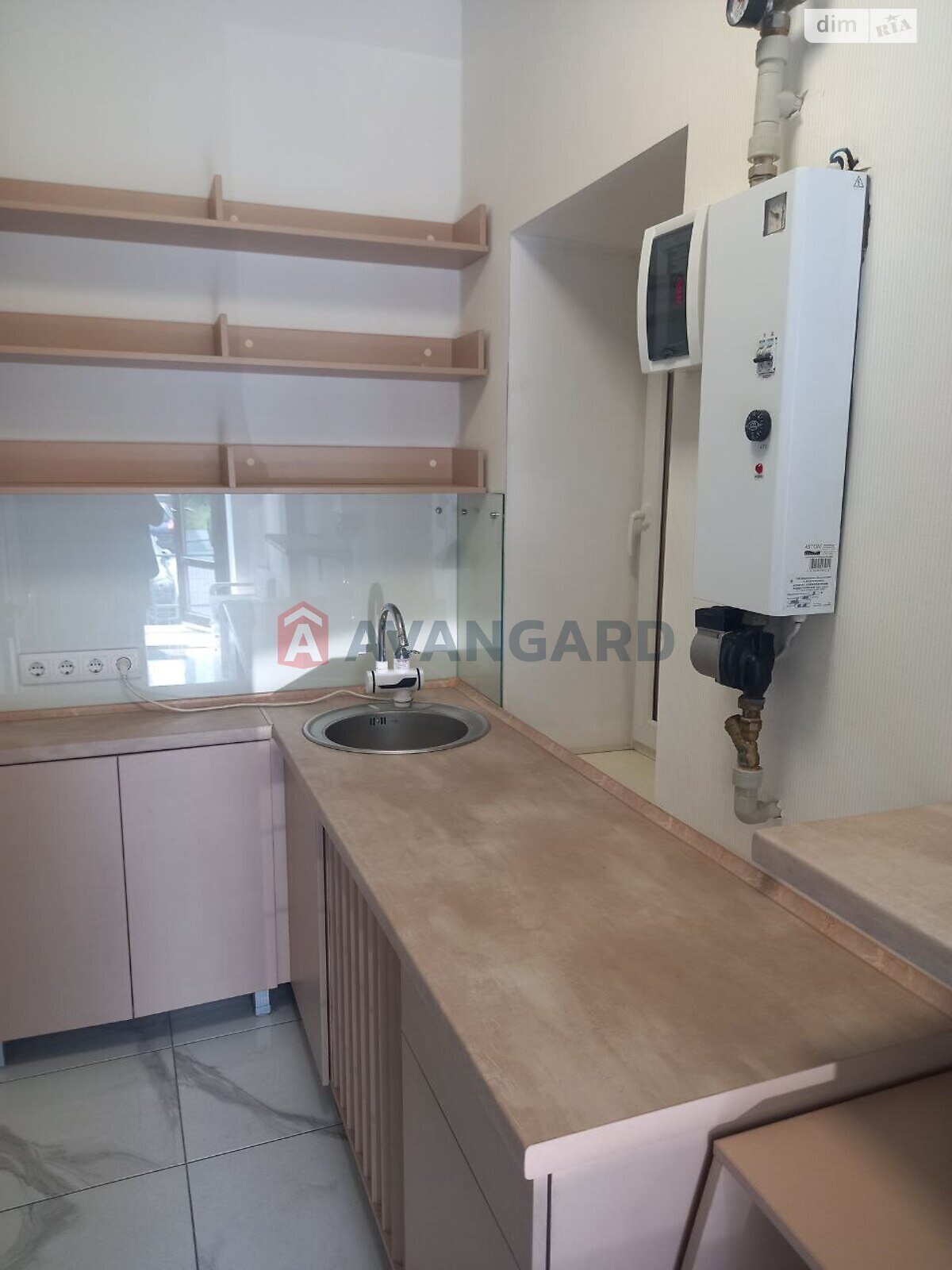 Специальное помещение в Запорожье, сдам в аренду по Перша Ливарна Червоногвардійська вул., район Александровский (Жовтневый), цена: 12 000 грн за объект фото 1