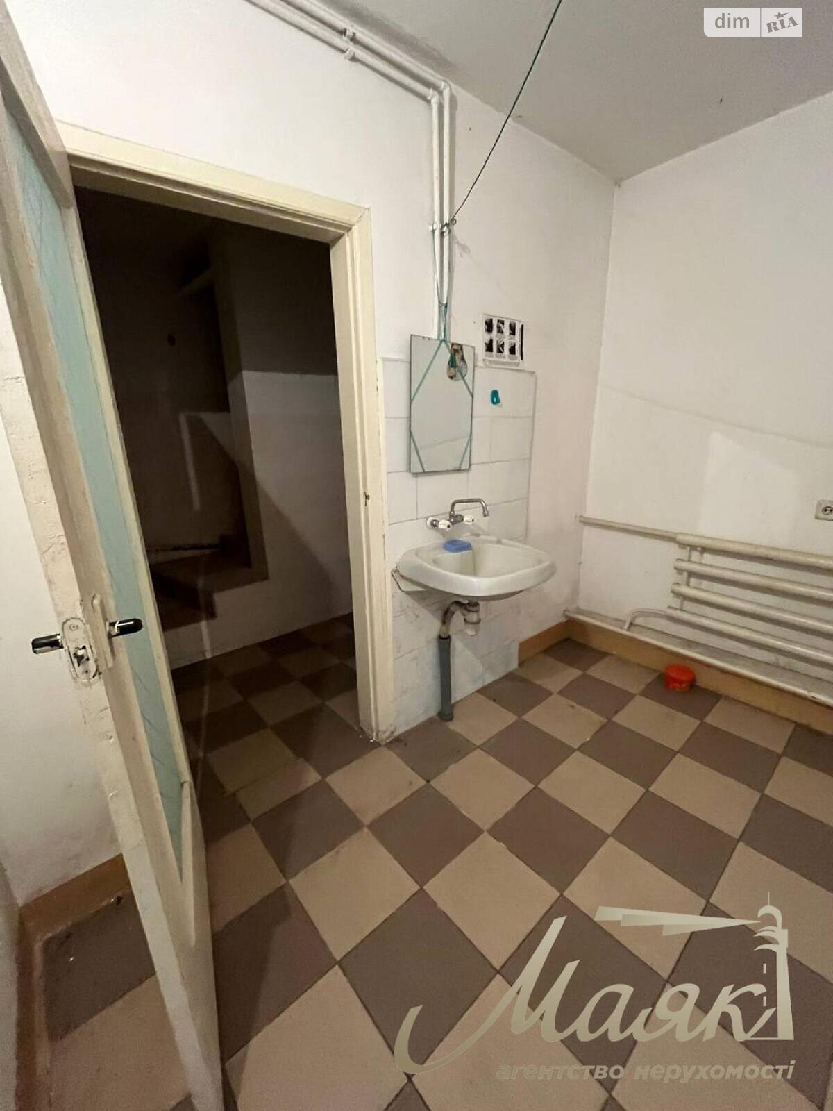Специальное помещение в Запорожье, сдам в аренду по Норильская улица, район Вознесеновский (Орджоникидзевский), цена: 10 000 грн за объект фото 1 Специальное помещение в Запорожье, сдам в аренду по Норильская улица, район Вознесеновский (Орджоникидзевский), цена: 10 000 грн за объект фото 1