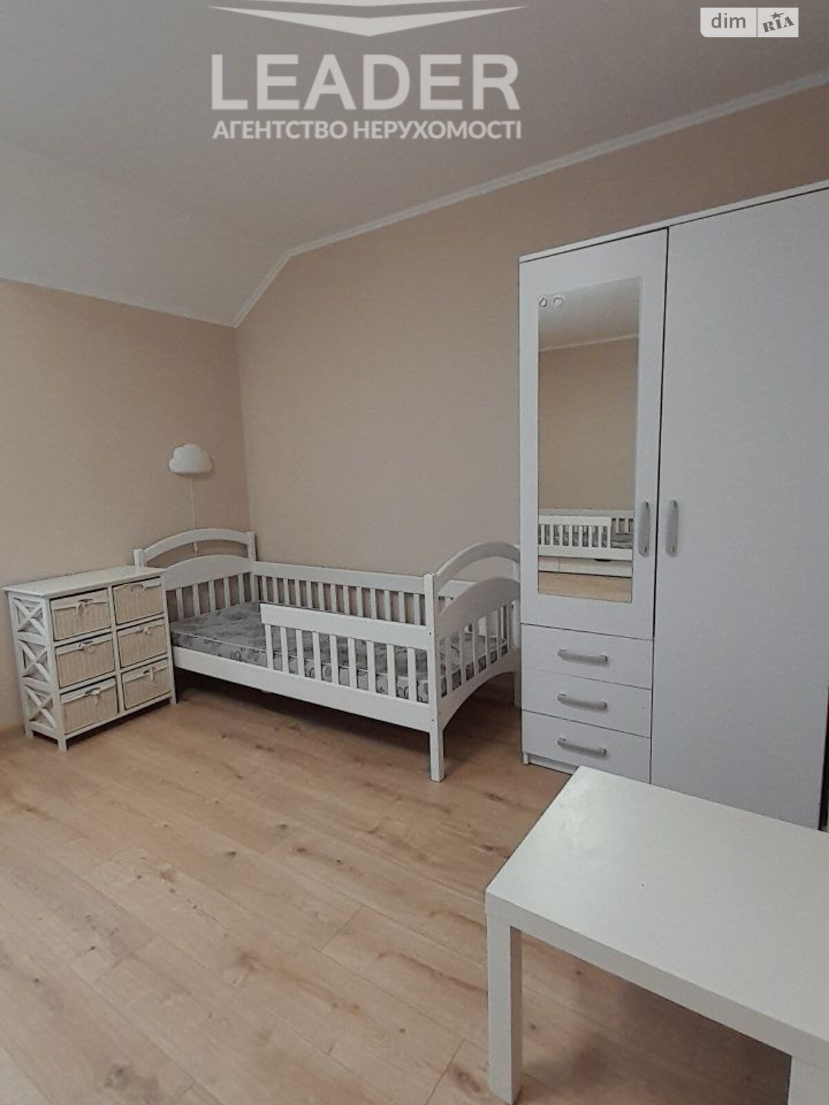 двухэтажный таунхаус, 90 кв. м, кирпич. Сдается помесячно в Агрономичном фото 1