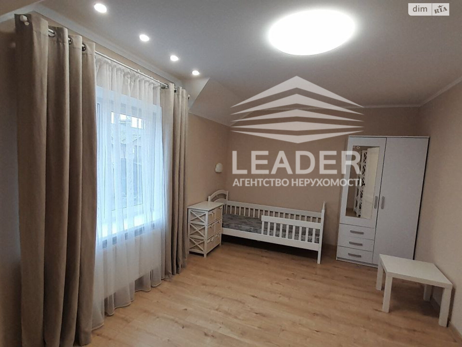 двухэтажный таунхаус, 90 кв. м, кирпич. Сдается помесячно в Агрономичном фото 1