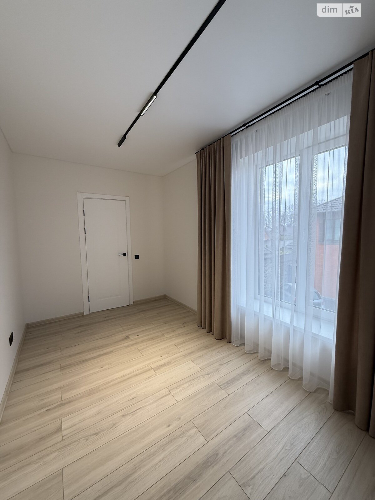 двухэтажный таунхаус, 90 кв. м, кирпич. Сдается помесячно в Агрономичном фото 1 двухэтажный таунхаус, 90 кв. м, кирпич. Сдается помесячно в Агрономичном фото 1