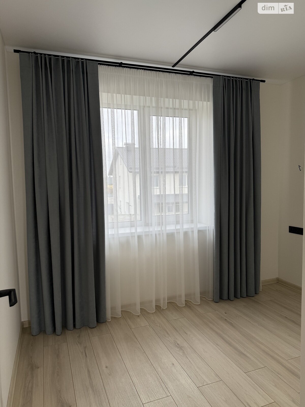 двухэтажный таунхаус, 90 кв. м, кирпич. Сдается помесячно в Агрономичном фото 1 двухэтажный таунхаус, 90 кв. м, кирпич. Сдается помесячно в Агрономичном фото 1