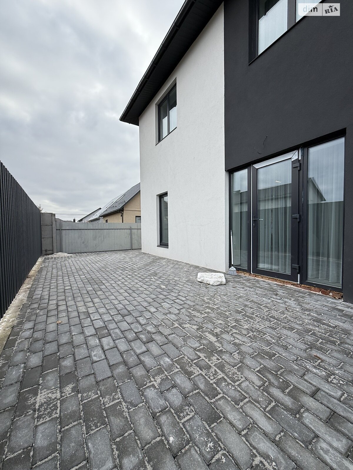 двухэтажный таунхаус, 90 кв. м, кирпич. Сдается помесячно в Агрономичном фото 1 двухэтажный таунхаус, 90 кв. м, кирпич. Сдается помесячно в Агрономичном фото 1