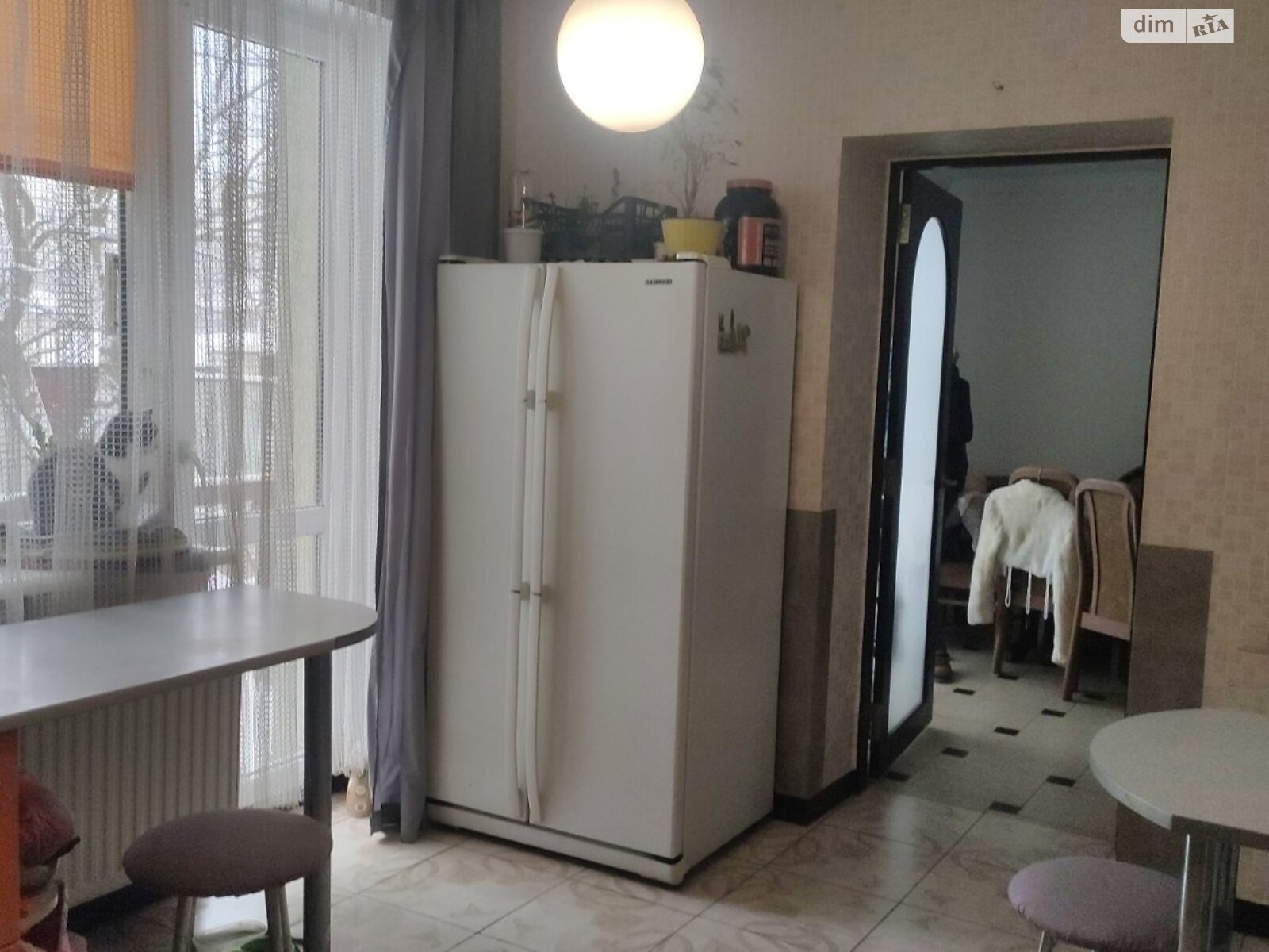 трехэтажный таунхаус, 250 кв. м, кирпич. Сдается помесячно в Черновцах, в районе Первомайский фото 1 трехэтажный таунхаус, 250 кв. м, кирпич. Сдается помесячно в Черновцах, в районе Первомайский фото 1