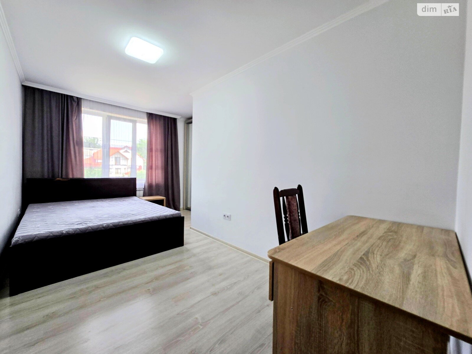 двухэтажный таунхаус, 140 кв. м, кирпич. Сдается помесячно в Черновцах, в районе Первомайский фото 1 двухэтажный таунхаус, 140 кв. м, кирпич. Сдается помесячно в Черновцах, в районе Первомайский фото 1