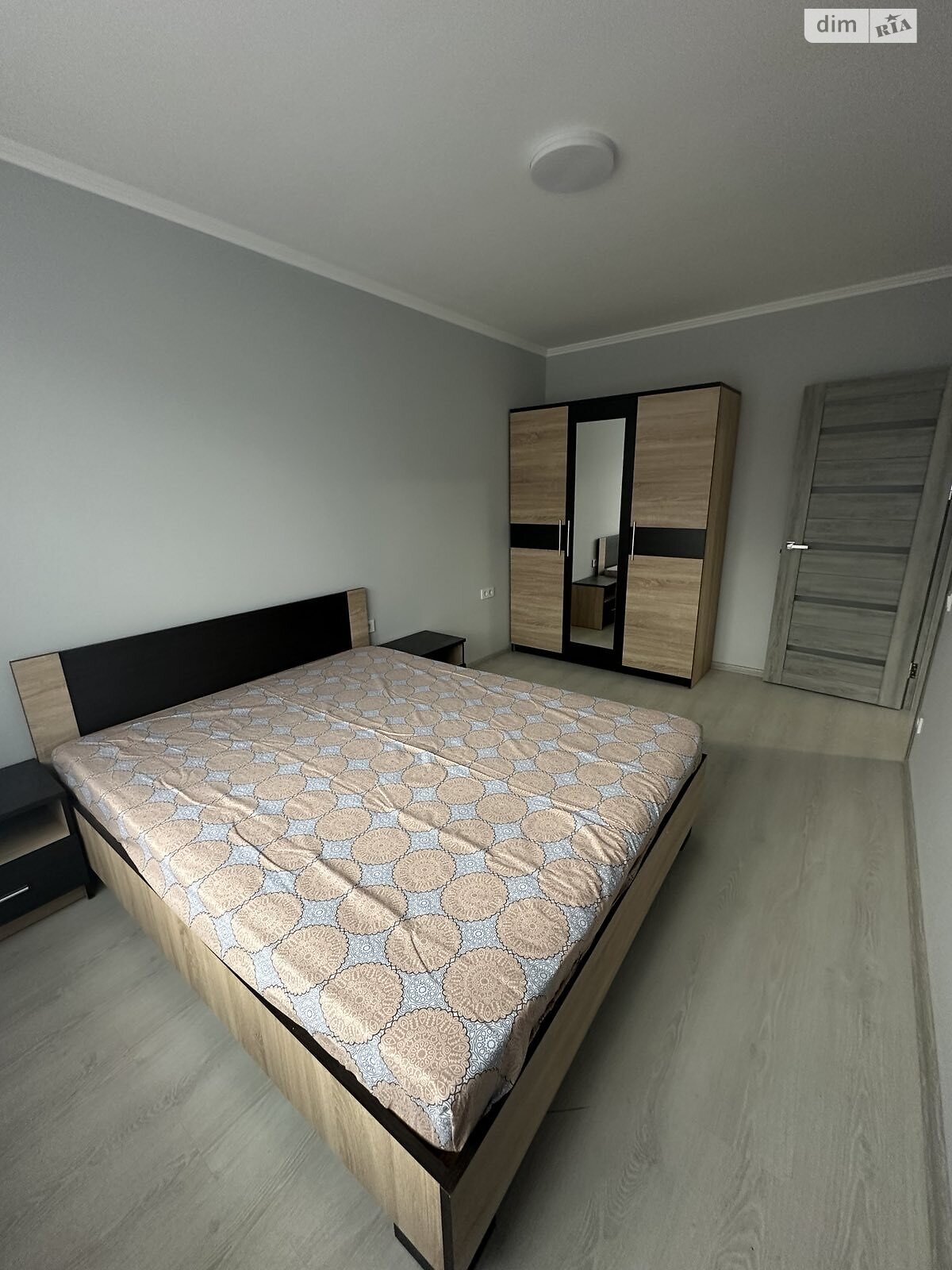 двухэтажный таунхаус, 160 кв. м, кирпич. Сдается помесячно в Черновцах, в районе Проспект фото 1 двухэтажный таунхаус, 160 кв. м, кирпич. Сдается помесячно в Черновцах, в районе Проспект фото 1