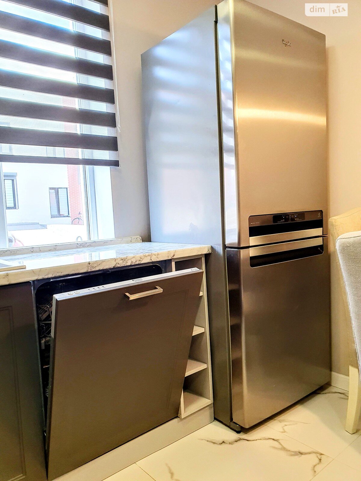 двопроверховий таунхаус, 106 кв. м, цегла. Здається помісячно в Чернівцях, в районі Сторожинецька фото 1