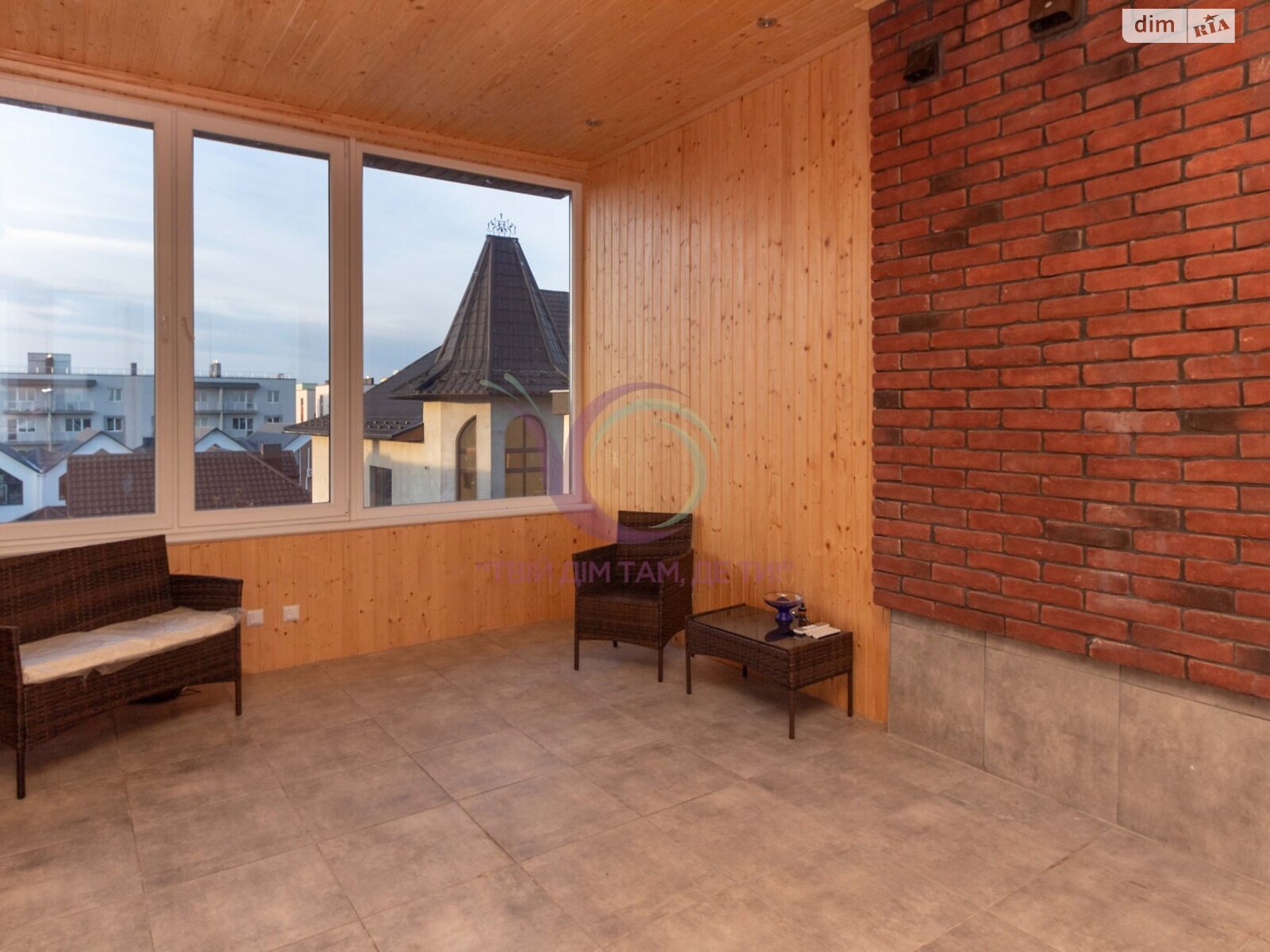 трехэтажный таунхаус, 140 кв. м, кирпич. Сдается помесячно в Черновцах, в районе Южно-Кольцевая фото 1