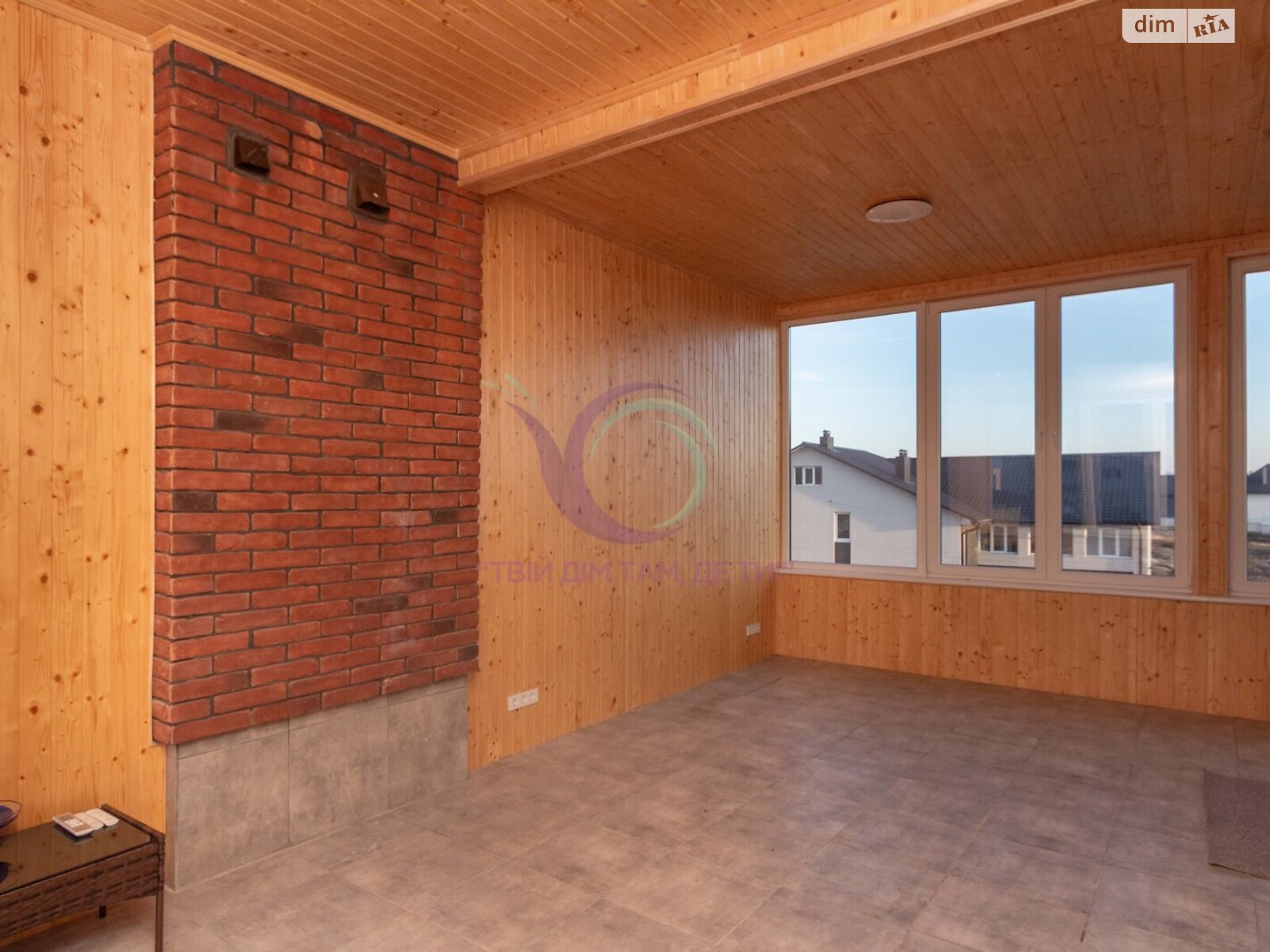 трехэтажный таунхаус, 140 кв. м, кирпич. Сдается помесячно в Черновцах, в районе Южно-Кольцевая фото 1