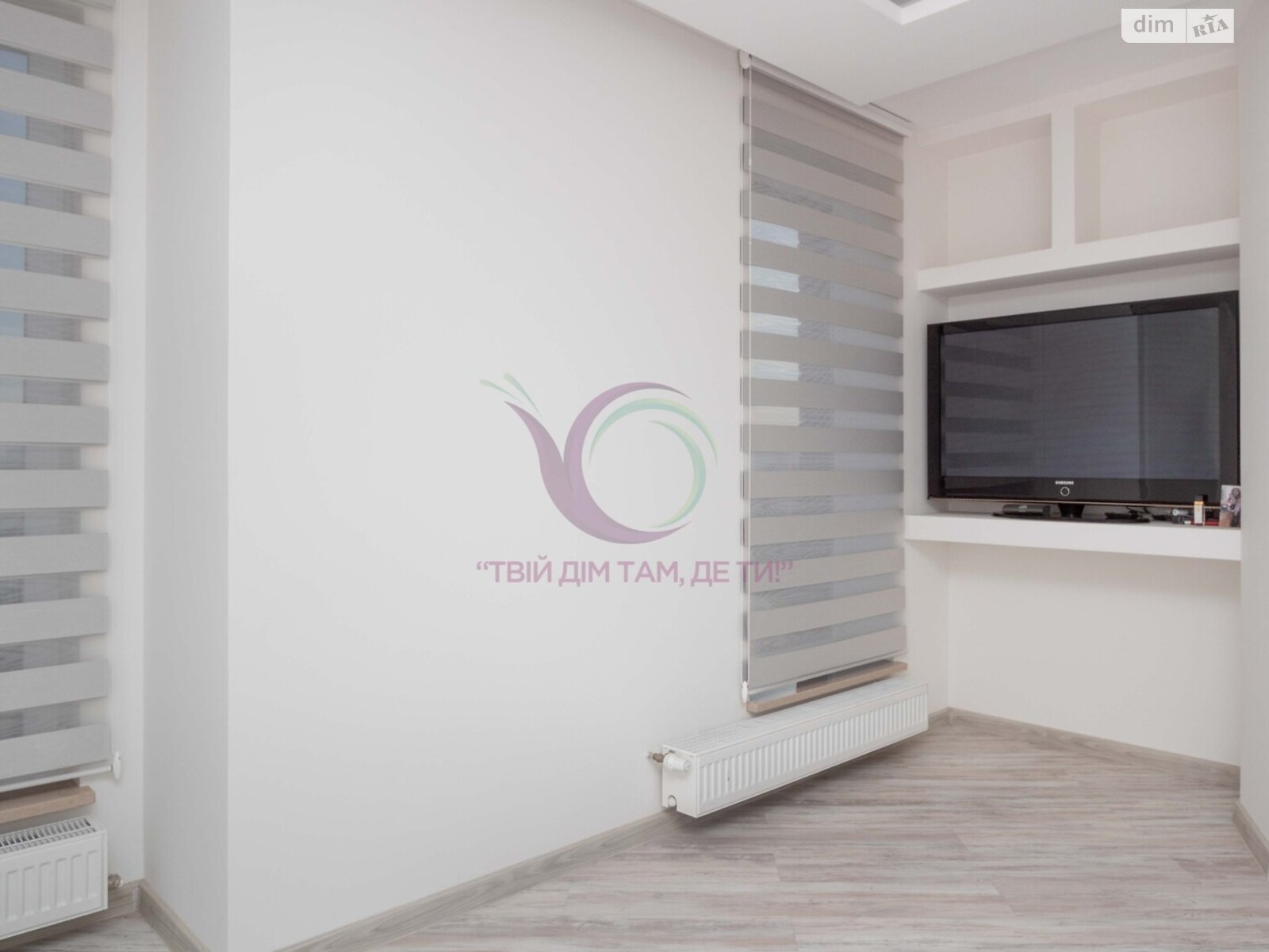 трехэтажный таунхаус, 140 кв. м, кирпич. Сдается помесячно в Черновцах, в районе Южно-Кольцевая фото 1