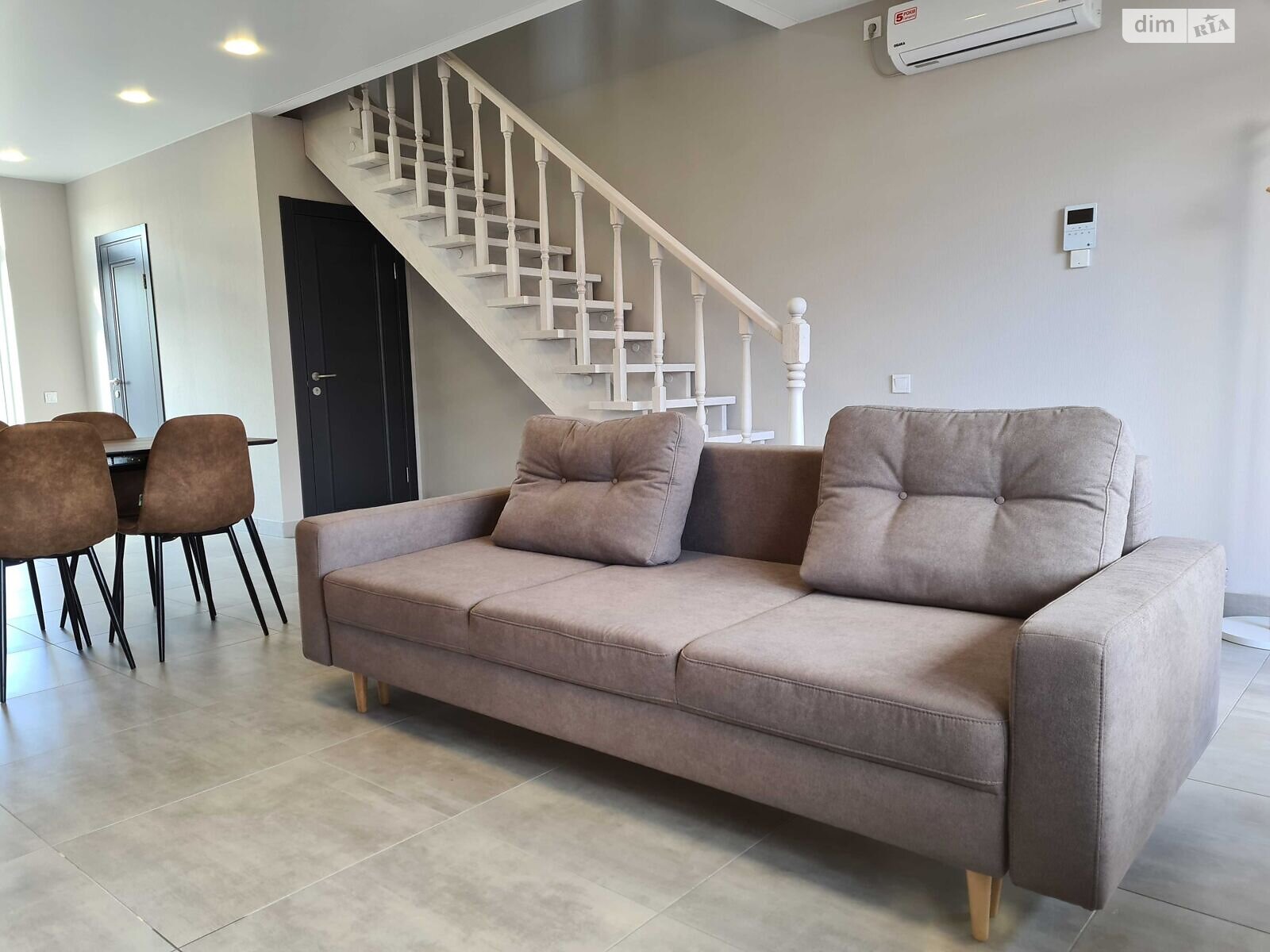 двопроверховий таунхаус, 70 кв. м, кирпич. Здається помісячно в Дніпрі, в районі Єврейська слобода фото 1