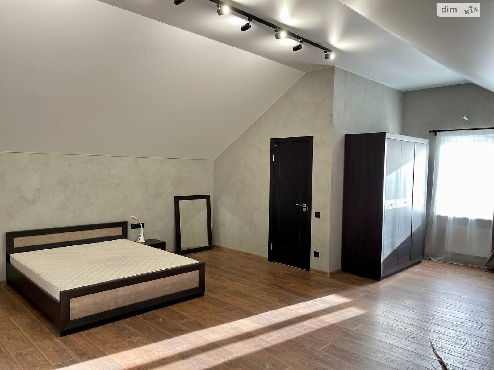 двухэтажный таунхаус, 120 кв. м, кирпич. Сдается помесячно в Днепре, в районе Подстанция фото 1