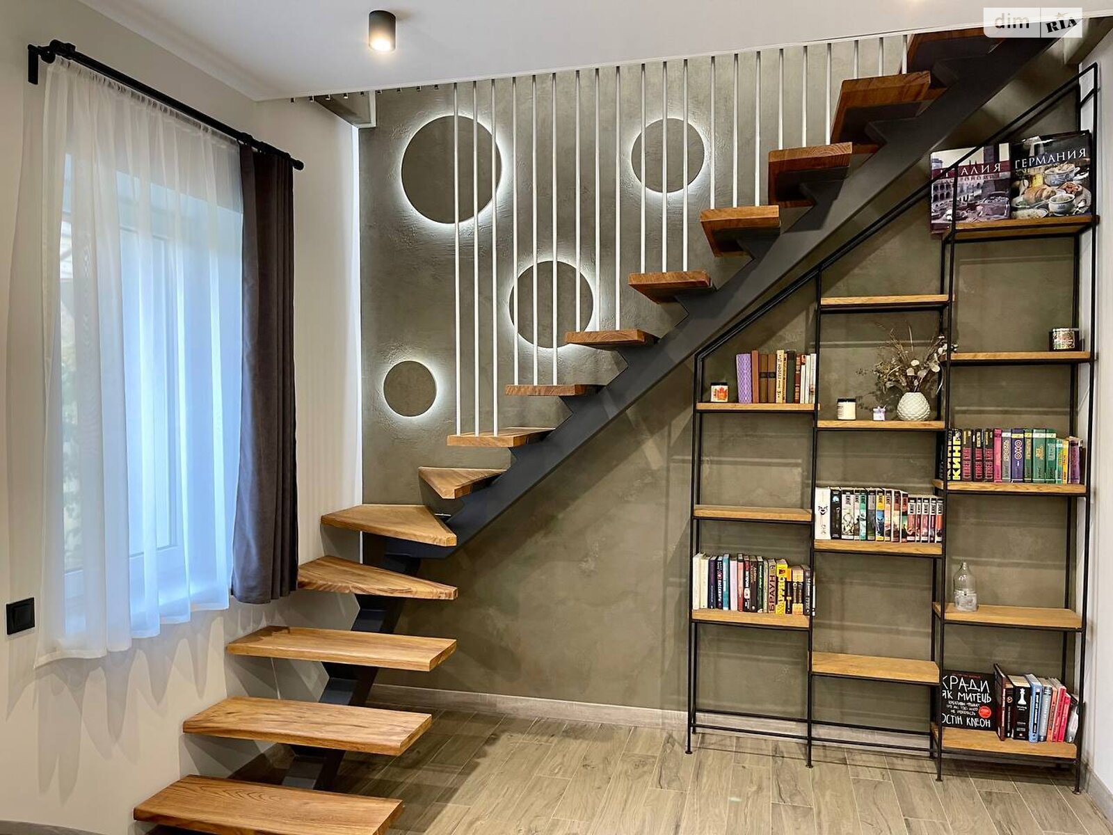 двухэтажный таунхаус, 120 кв. м, кирпич. Сдается помесячно в Днепре, в районе Подстанция фото 1