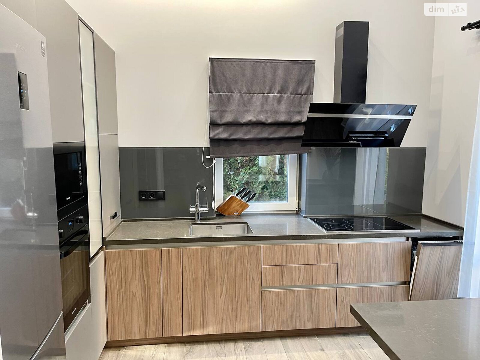 двухэтажный таунхаус, 120 кв. м, кирпич. Сдается помесячно в Днепре, в районе Подстанция фото 1