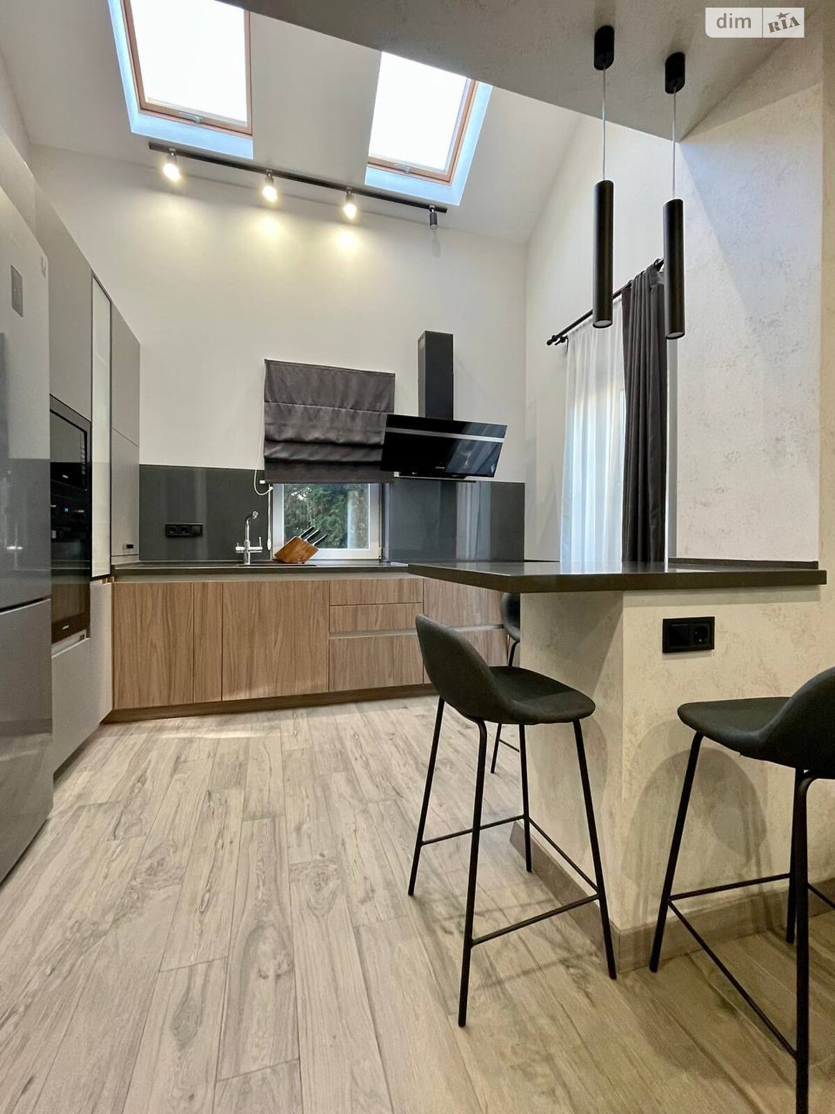 двухэтажный таунхаус, 120 кв. м, кирпич. Сдается помесячно в Днепре, в районе Подстанция фото 1