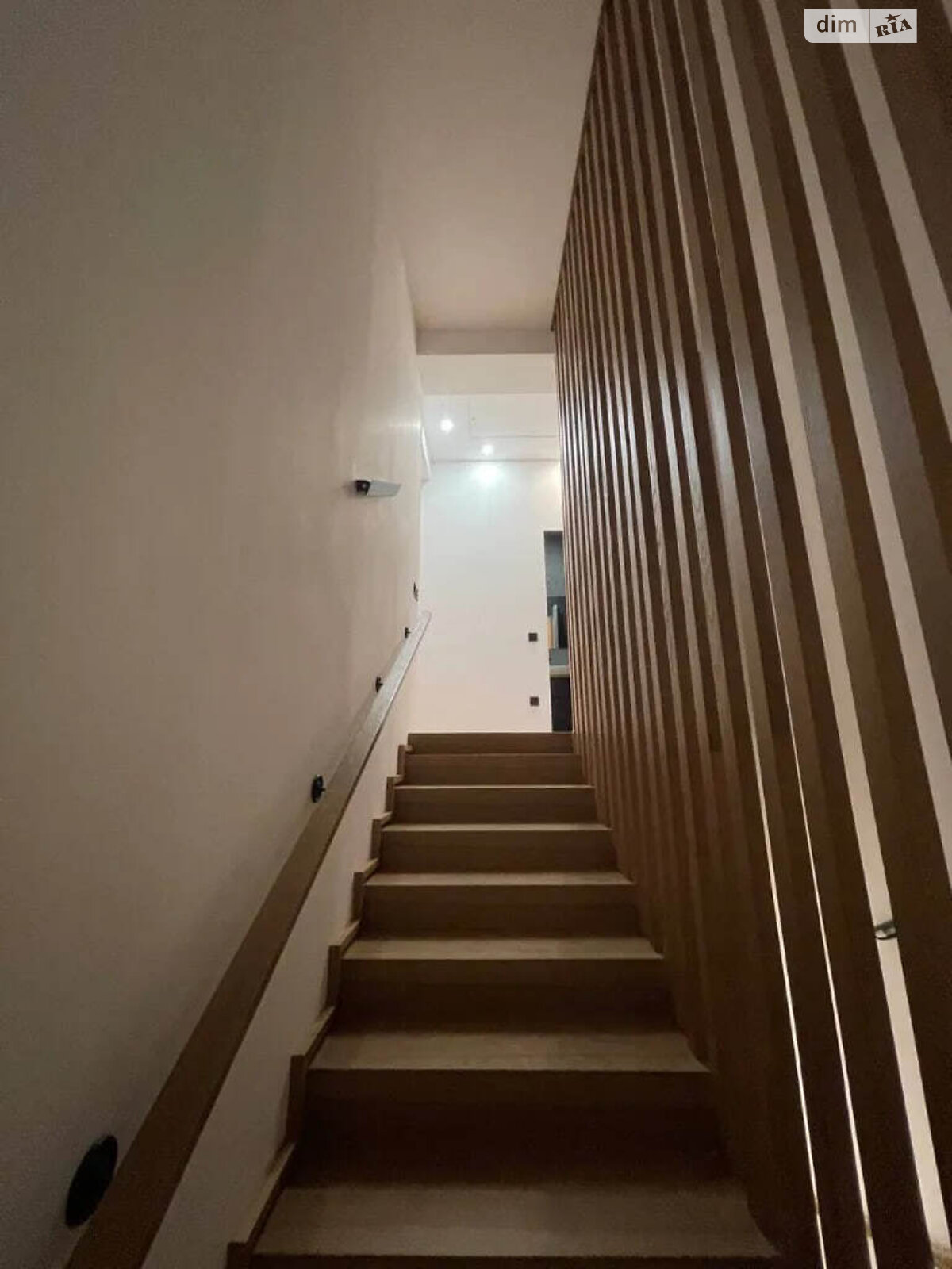 двухэтажный таунхаус, 124 кв. м, кирпич. Сдается помесячно в Днепре, в районе Самарский фото 1