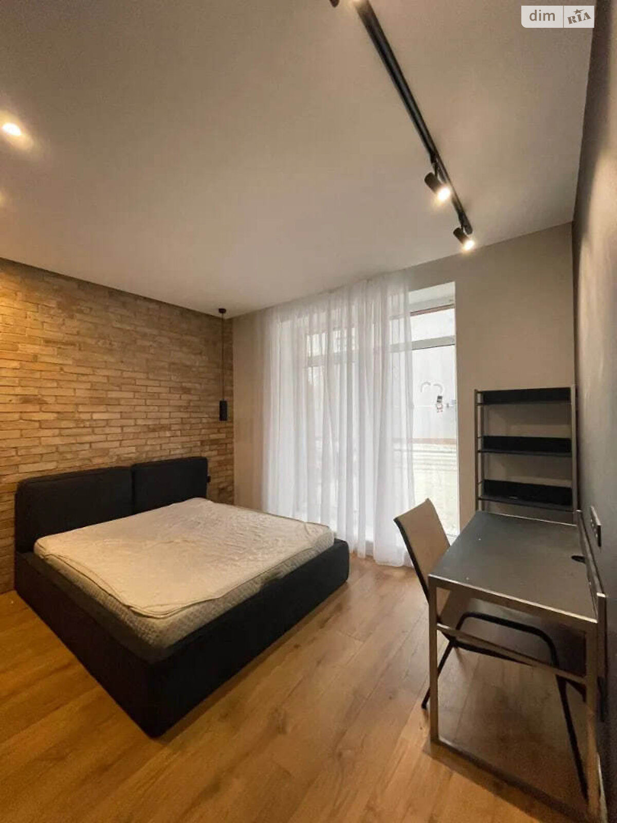 двухэтажный таунхаус, 124 кв. м, кирпич. Сдается помесячно в Днепре, в районе Самарский фото 1