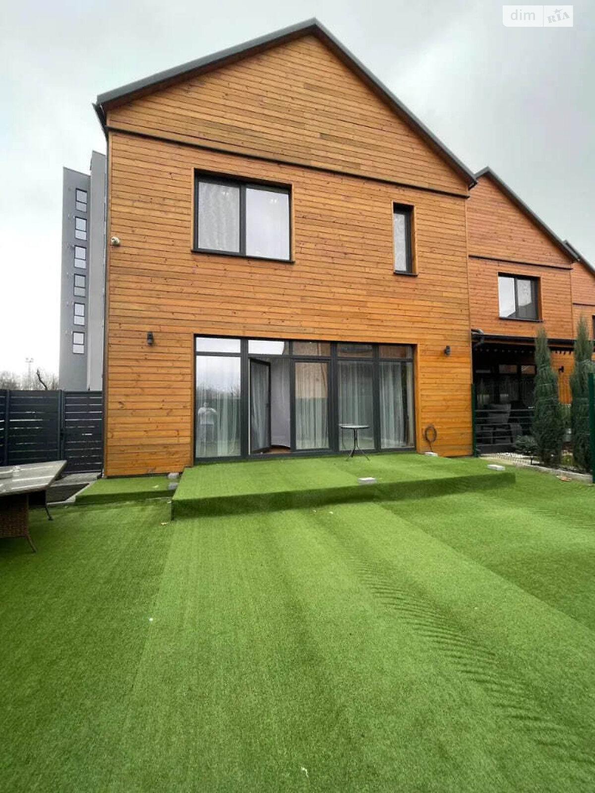 двухэтажный таунхаус, 124 кв. м, кирпич. Сдается помесячно в Днепре, в районе Самарский фото 1