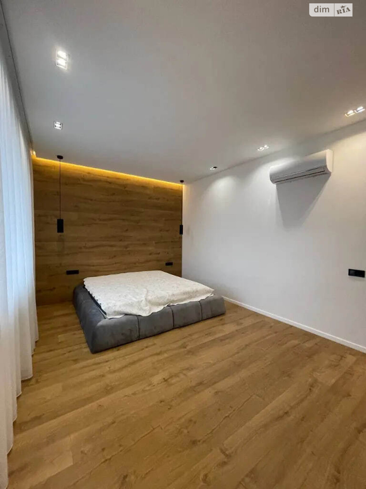 двухэтажный таунхаус, 124 кв. м, кирпич. Сдается помесячно в Днепре, в районе Самарский фото 1