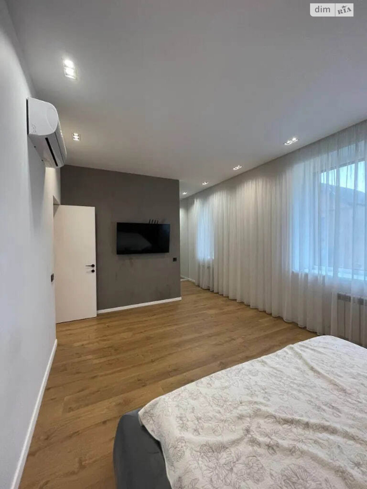 двухэтажный таунхаус, 124 кв. м, кирпич. Сдается помесячно в Днепре, в районе Самарский фото 1