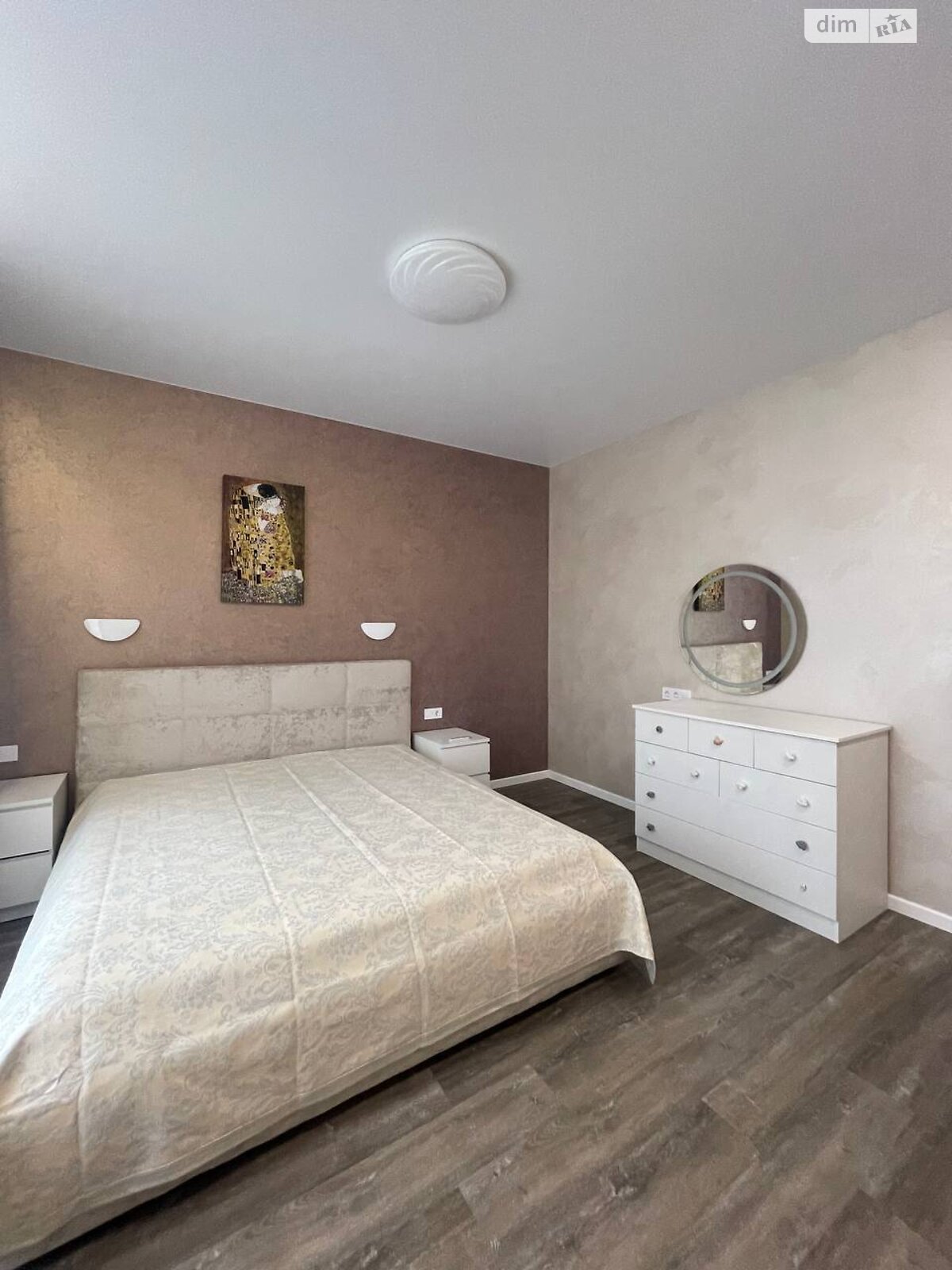 трехэтажный таунхаус, 206 кв. м, кирпич. Сдается помесячно в Днепре, в районе Самарский фото 1 трехэтажный таунхаус, 206 кв. м, кирпич. Сдается помесячно в Днепре, в районе Самарский фото 1