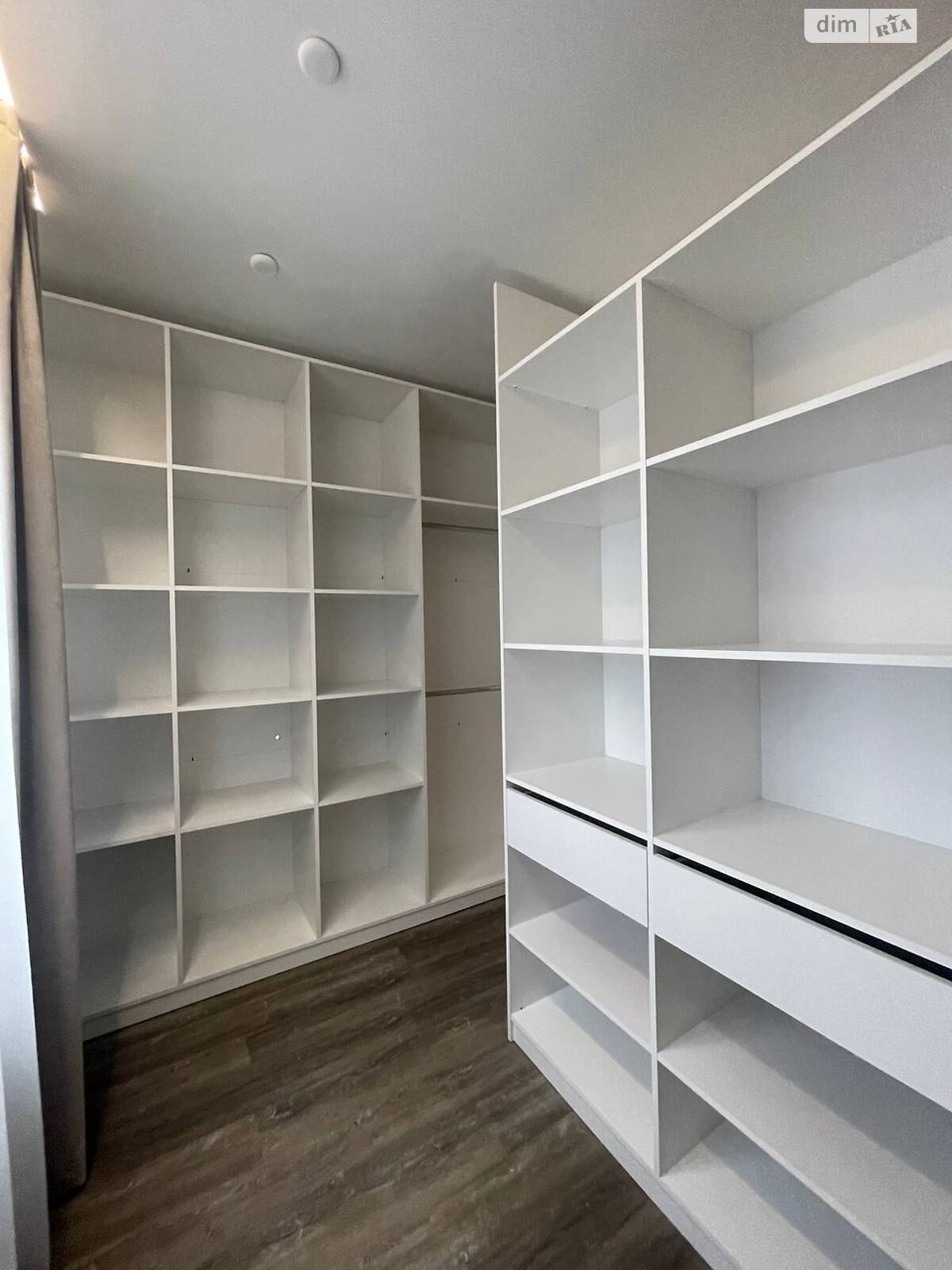 трехэтажный таунхаус, 206 кв. м, кирпич. Сдается помесячно в Днепре, в районе Самарский фото 1 трехэтажный таунхаус, 206 кв. м, кирпич. Сдается помесячно в Днепре, в районе Самарский фото 1