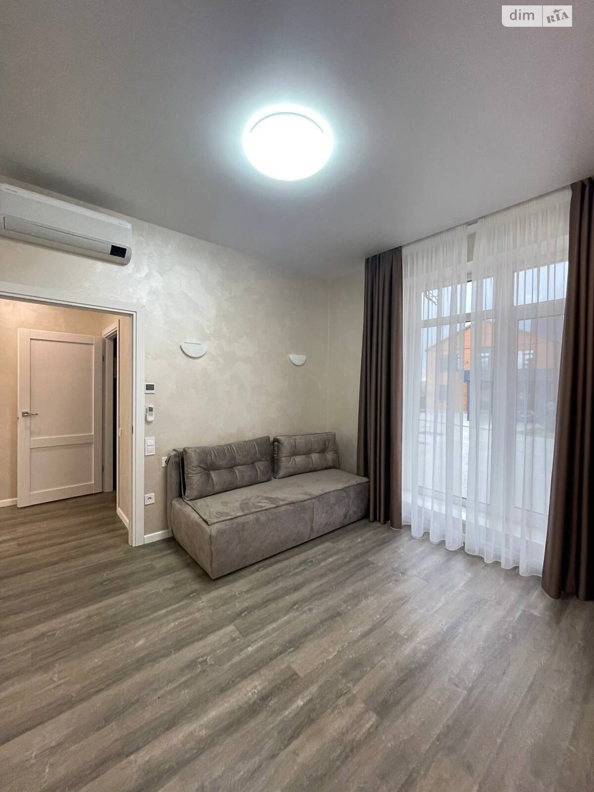 трехэтажный таунхаус, 206 кв. м, кирпич. Сдается помесячно в Днепре, в районе Самарский фото 1 трехэтажный таунхаус, 206 кв. м, кирпич. Сдается помесячно в Днепре, в районе Самарский фото 1