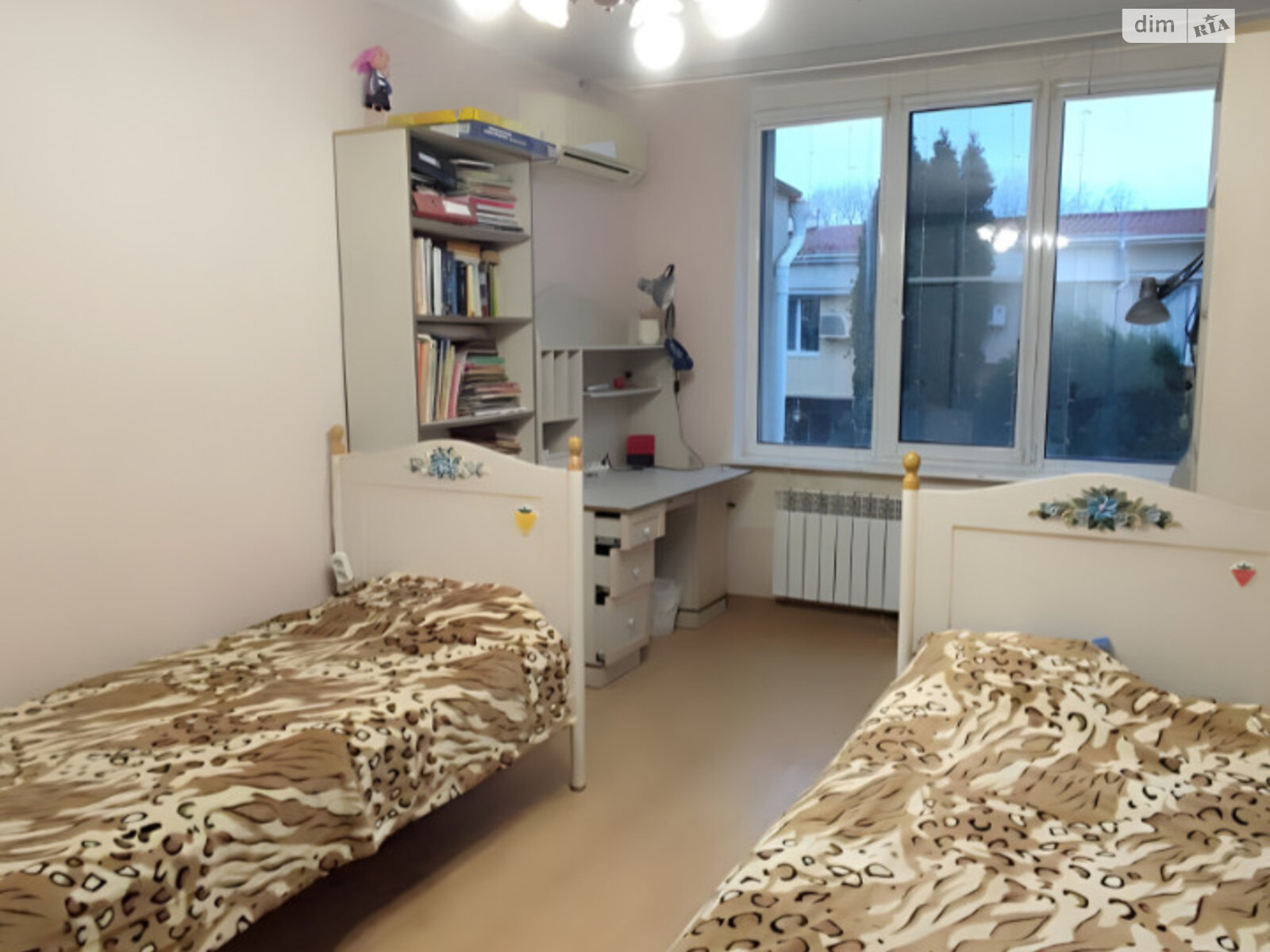 двухэтажный таунхаус, 150 кв. м, кирпич. Сдается помесячно в Фонтанке фото 1 двухэтажный таунхаус, 150 кв. м, кирпич. Сдается помесячно в Фонтанке фото 1