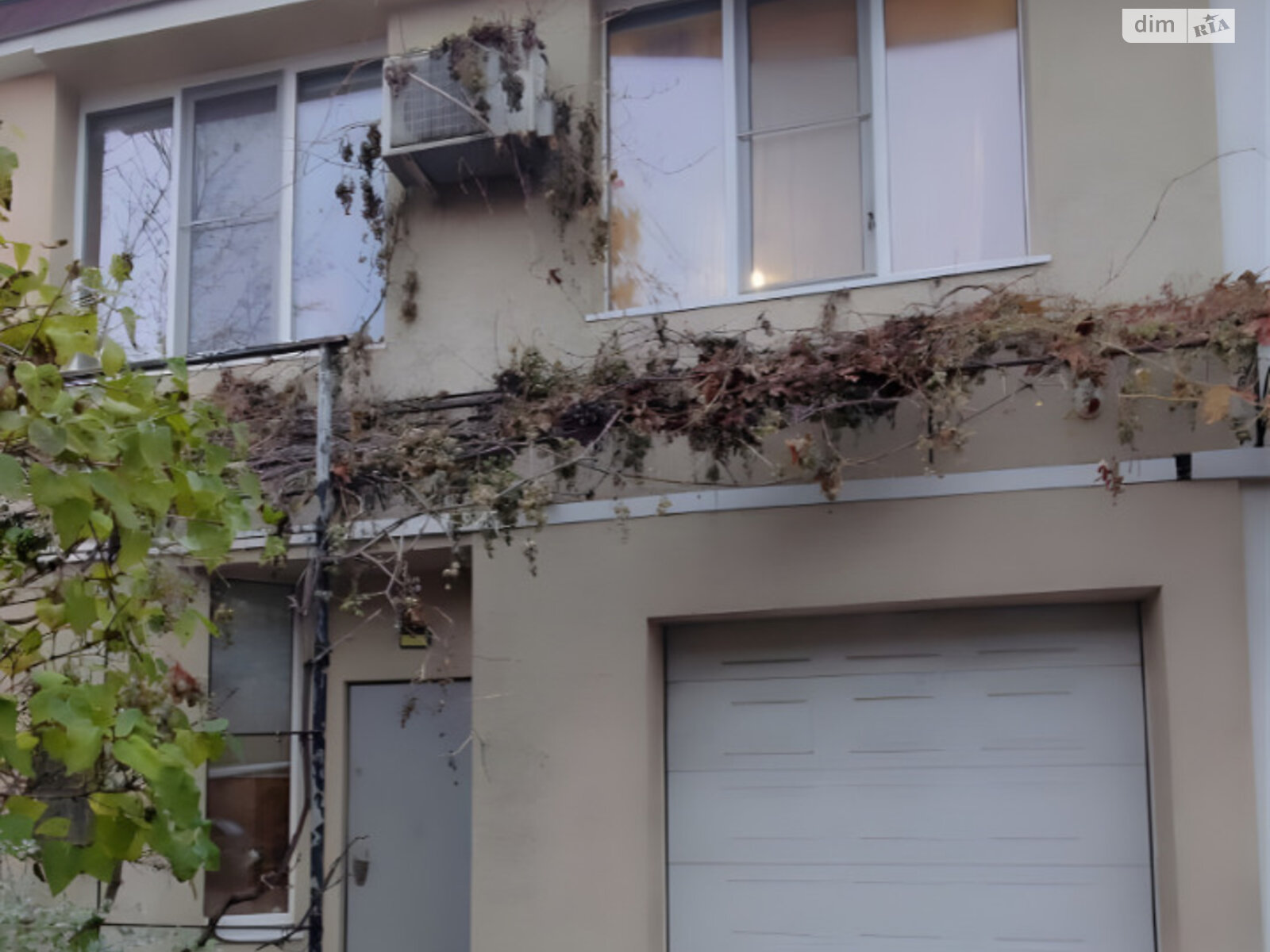 двухэтажный таунхаус, 150 кв. м, кирпич. Сдается помесячно в Фонтанке фото 1 двухэтажный таунхаус, 150 кв. м, кирпич. Сдается помесячно в Фонтанке фото 1