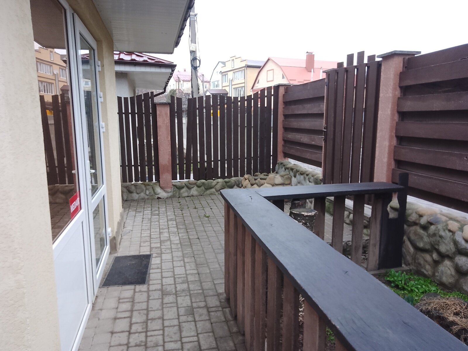 трипроверховий таунхаус, 210 кв. м, цегла. Здається помісячно в Хмельницькому, в районі Лезневе фото 1