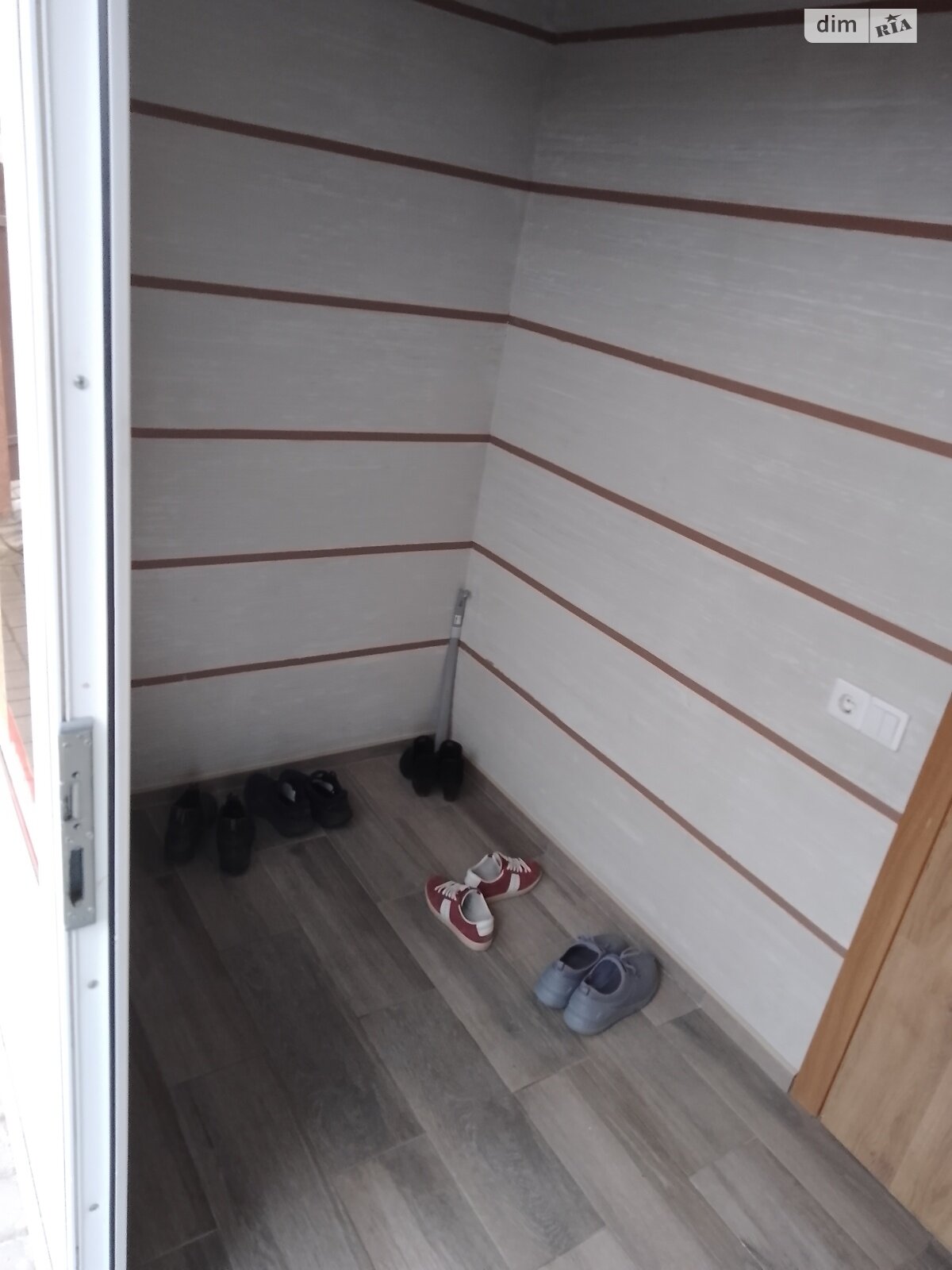 трипроверховий таунхаус, 210 кв. м, цегла. Здається помісячно в Хмельницькому, в районі Лезневе фото 1