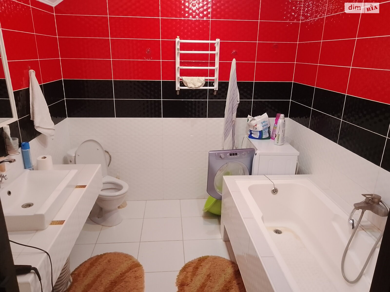 трипроверховий таунхаус, 210 кв. м, цегла. Здається помісячно в Хмельницькому, в районі Лезневе фото 1