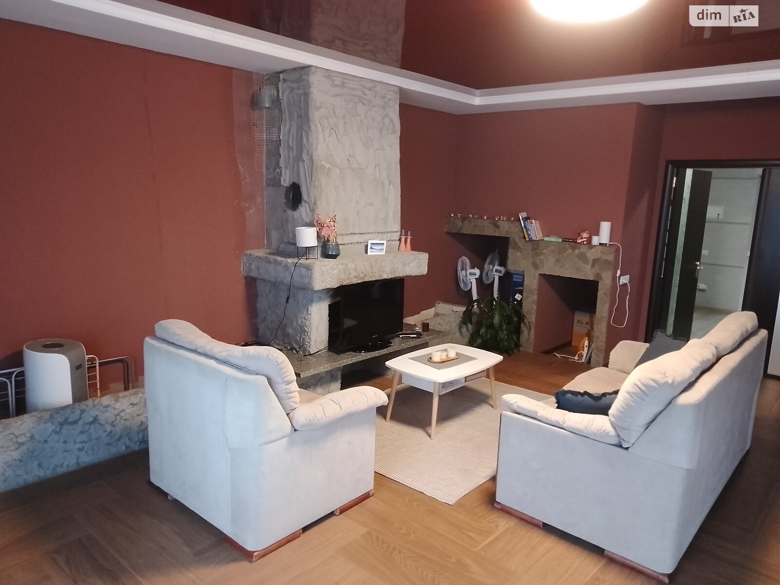 трипроверховий таунхаус, 210 кв. м, цегла. Здається помісячно в Хмельницькому, в районі Лезневе фото 1