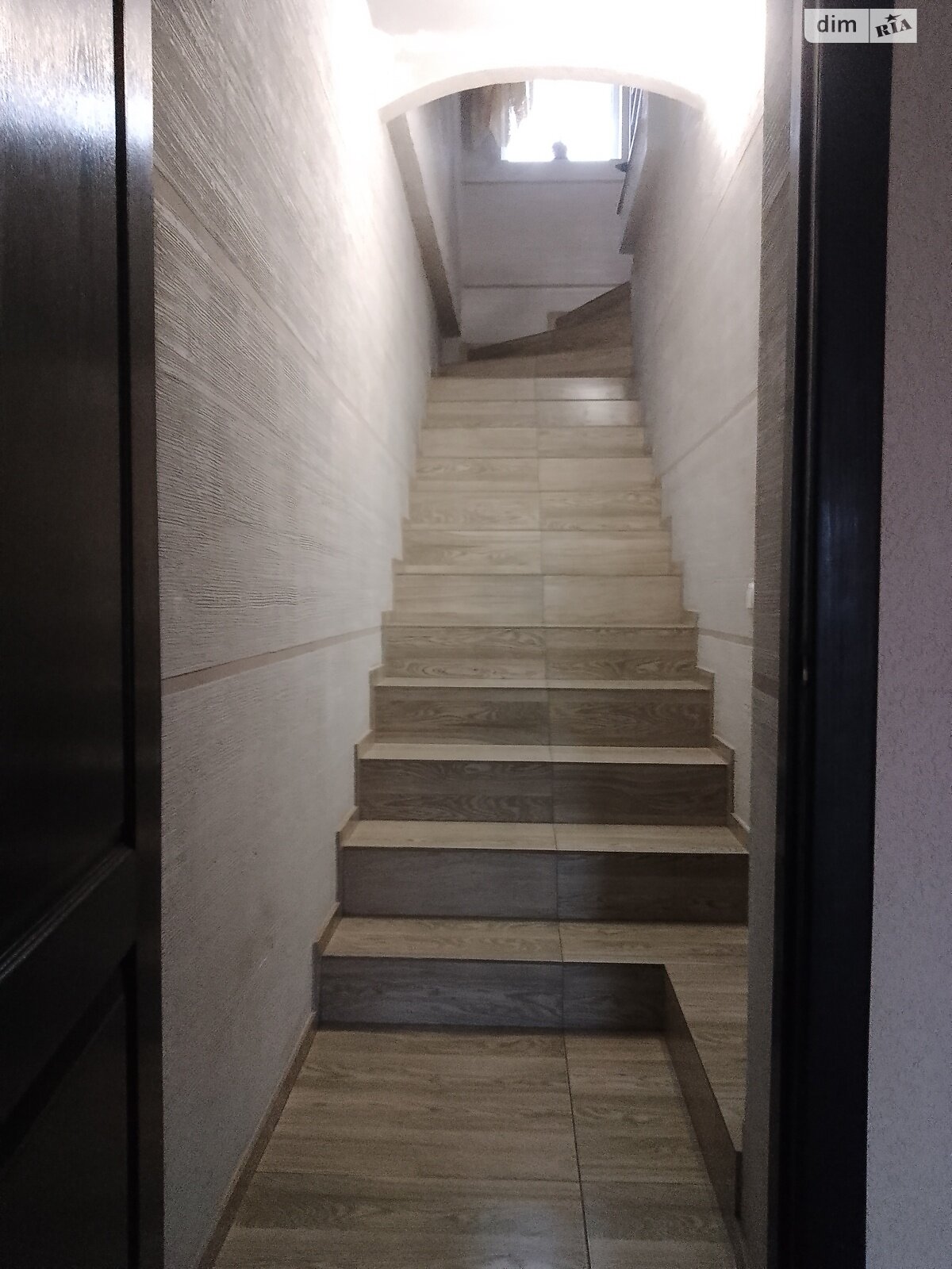 трипроверховий таунхаус, 210 кв. м, цегла. Здається помісячно в Хмельницькому, в районі Лезневе фото 1