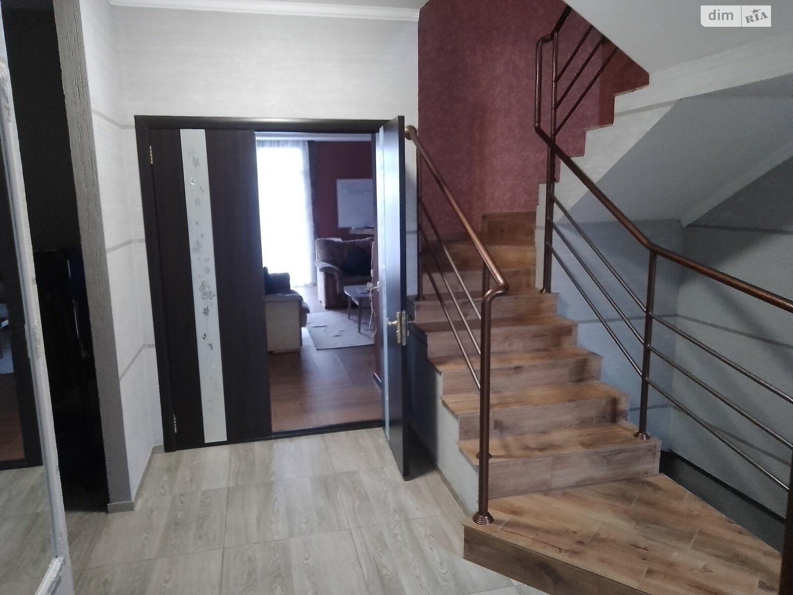 трипроверховий таунхаус, 210 кв. м, цегла. Здається помісячно в Хмельницькому, в районі Лезневе фото 1